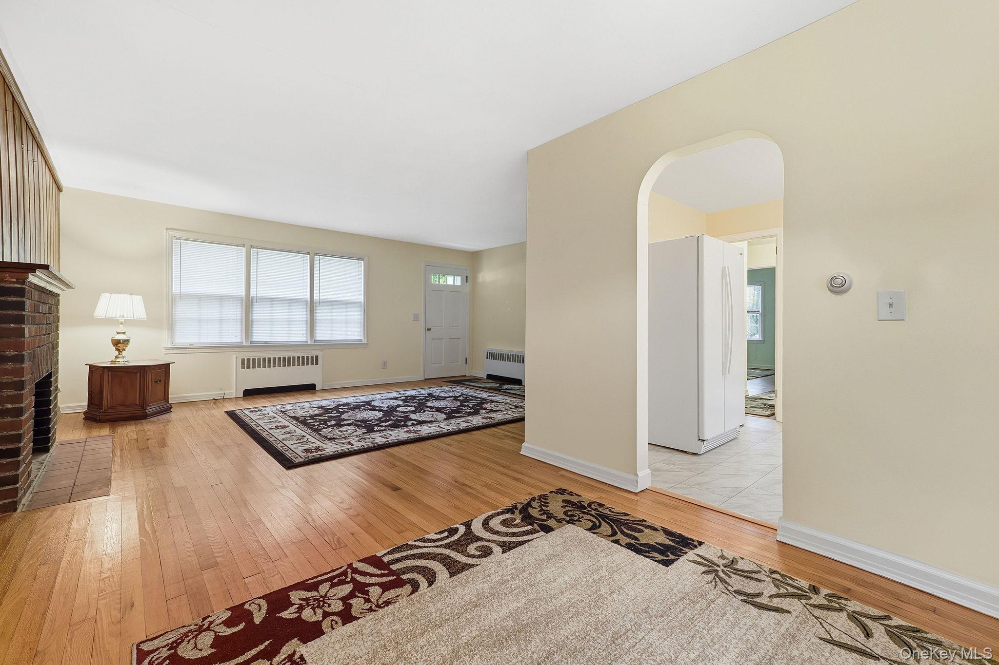 8 Walker Road, Poughkeepsie, NY 12603