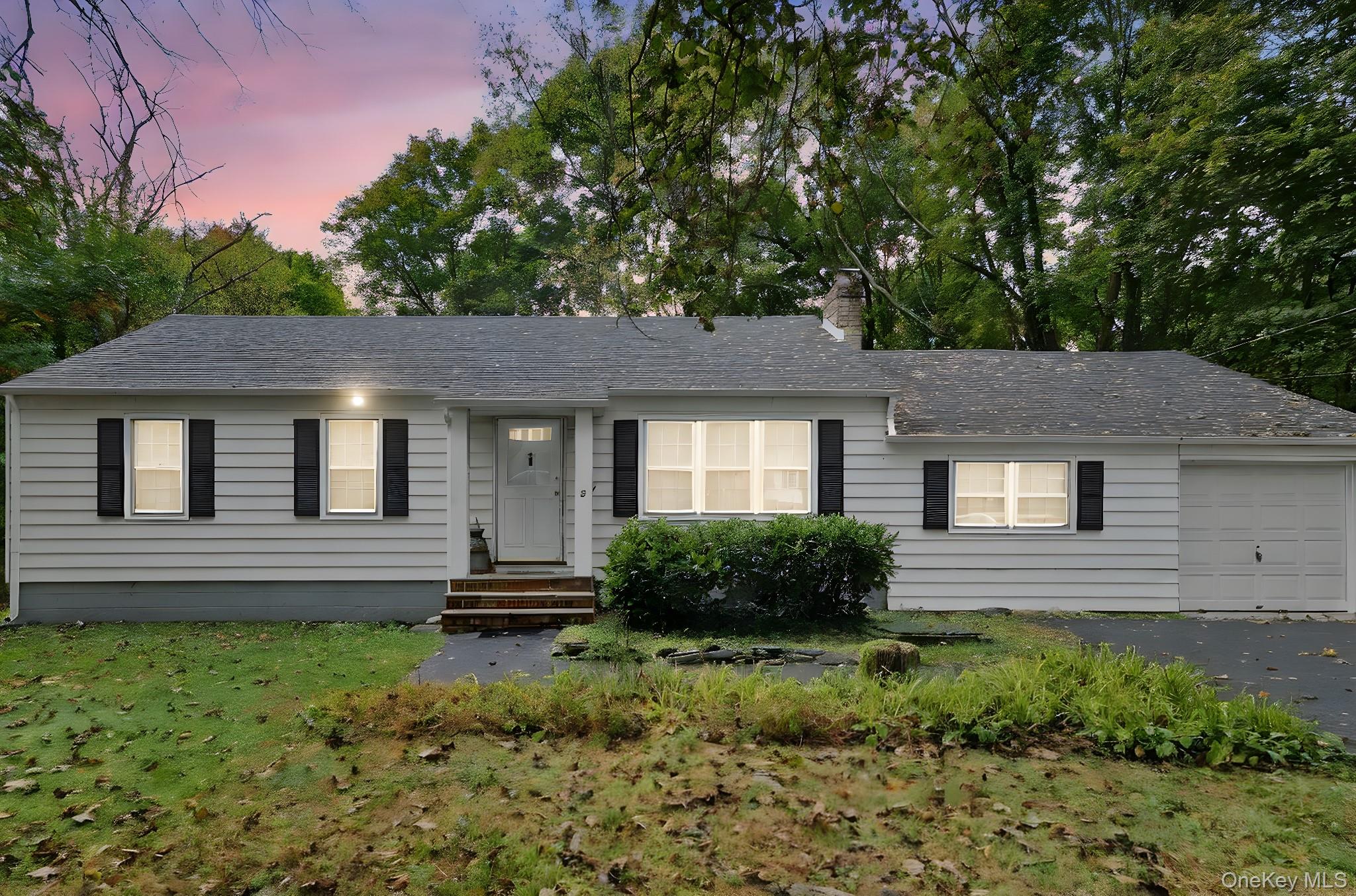 8 Walker Road, Poughkeepsie, NY 12603