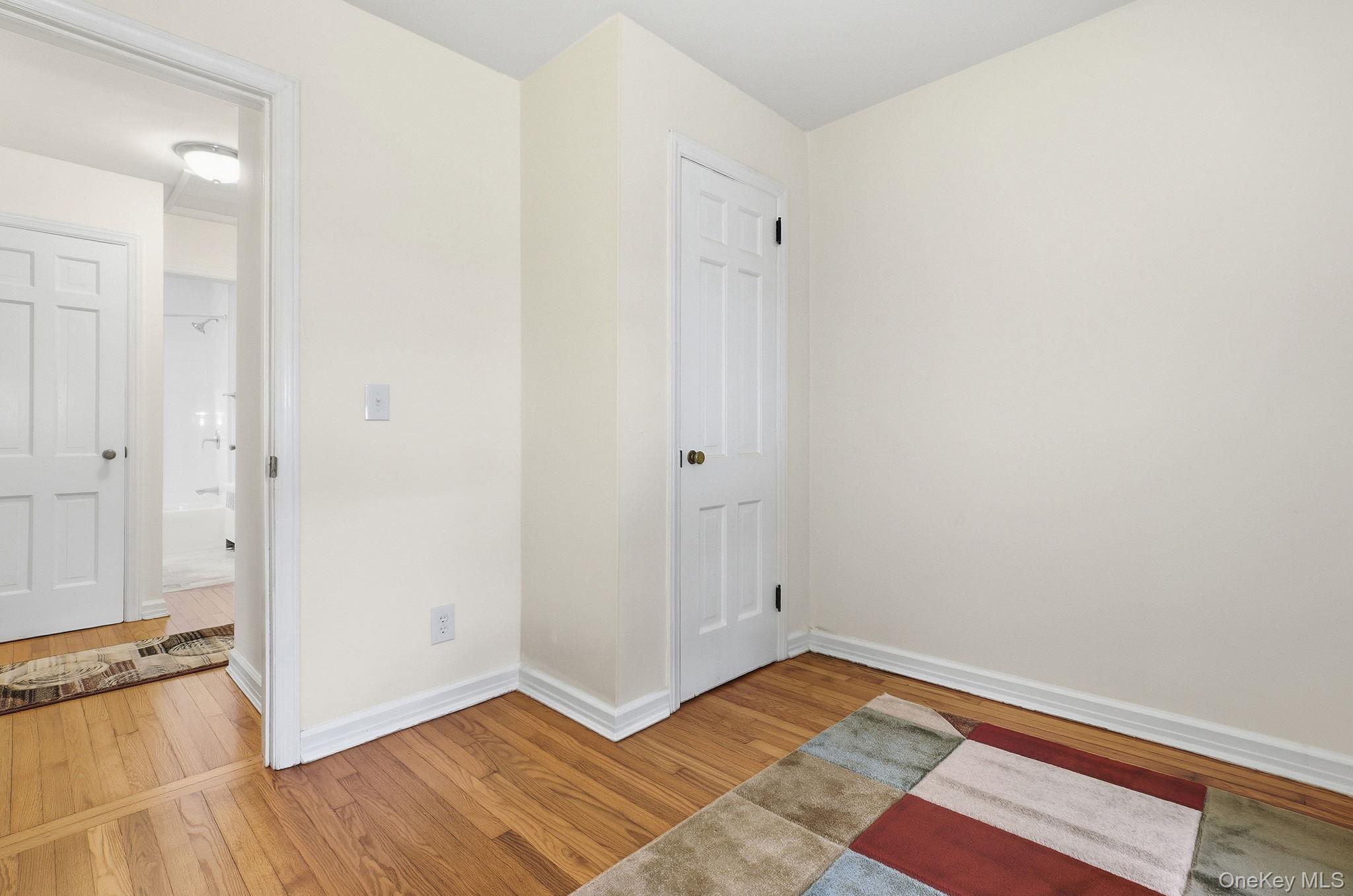 8 Walker Road, Poughkeepsie, NY 12603