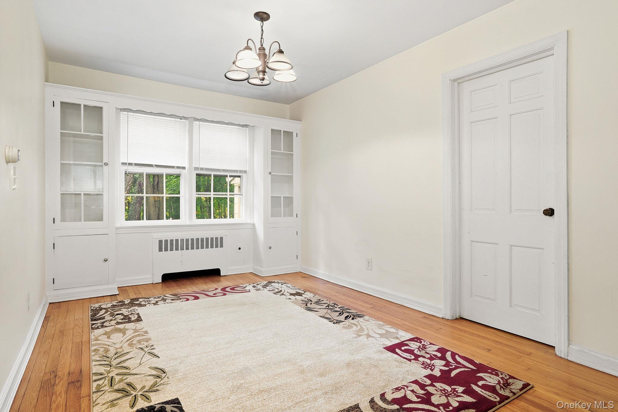 8 Walker Road, Poughkeepsie, NY 12603