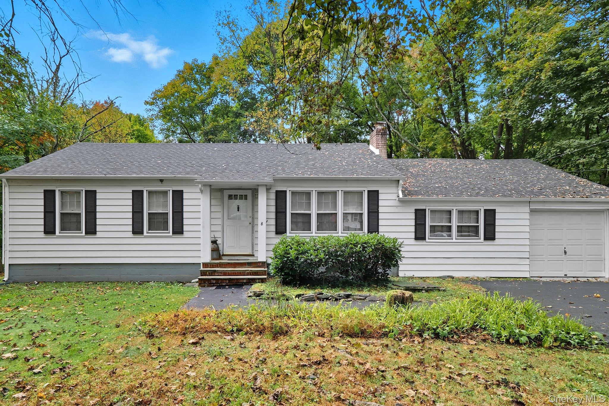 8 Walker Road, Poughkeepsie, NY 12603