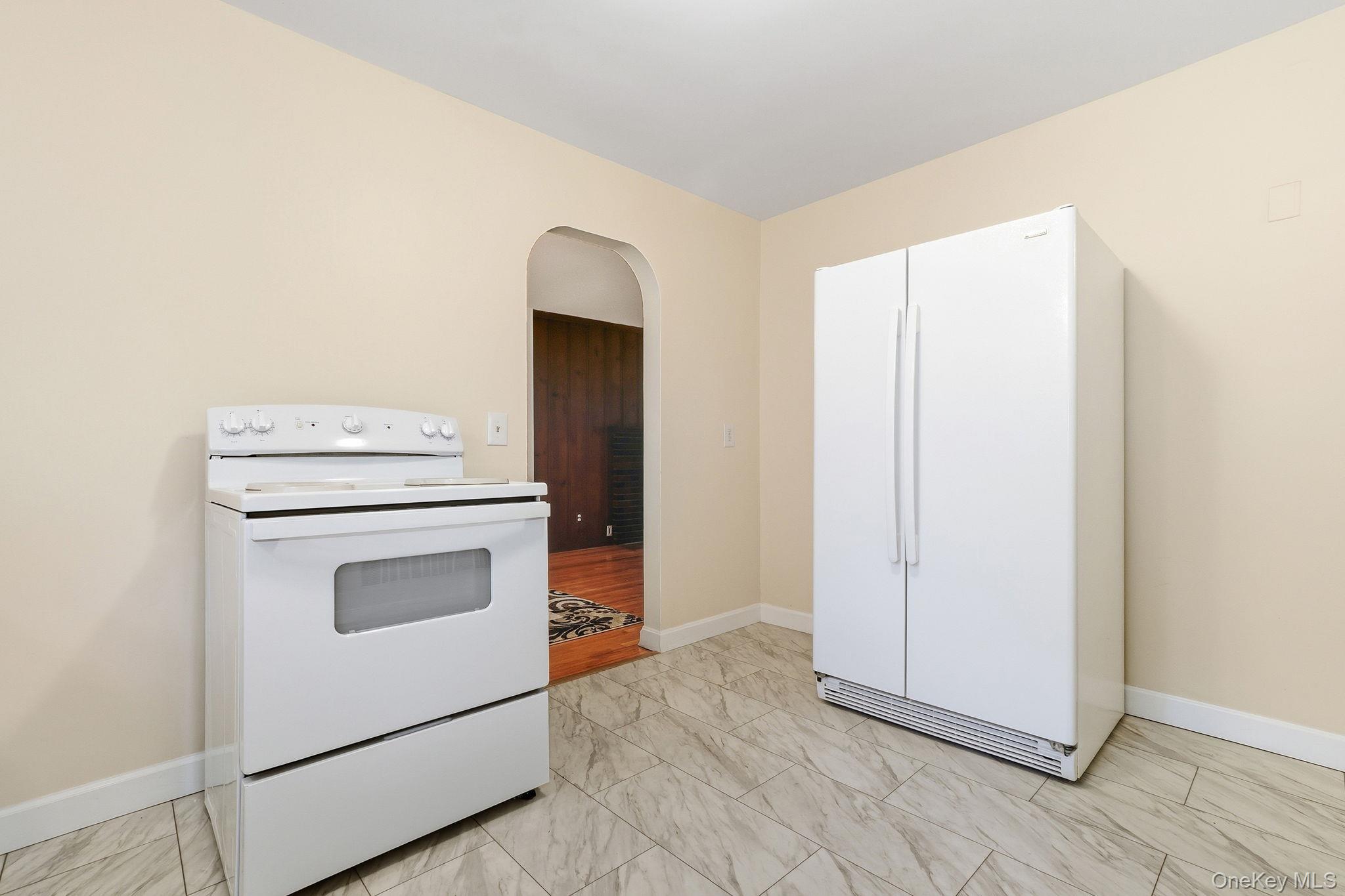 8 Walker Road, Poughkeepsie, NY 12603