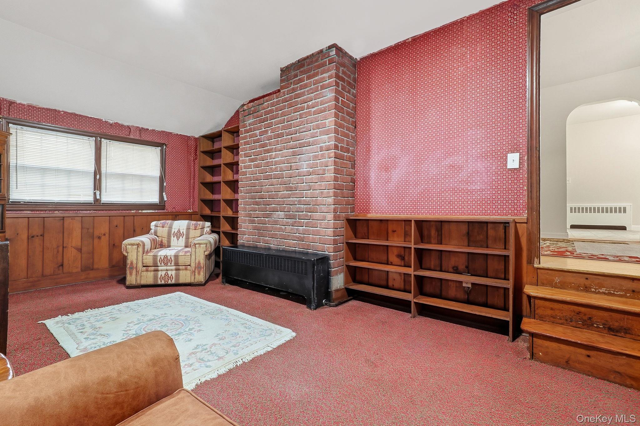 8 Walker Road, Poughkeepsie, NY 12603