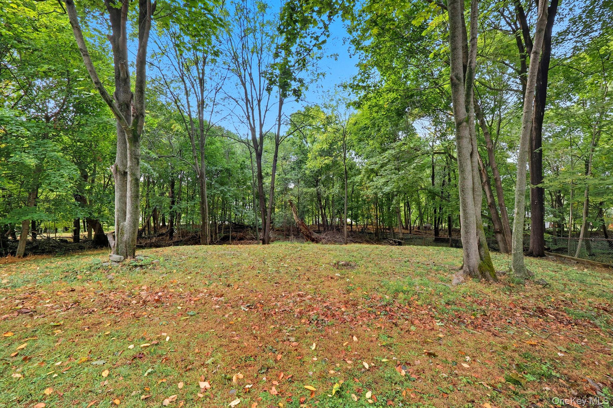 8 Walker Road, Poughkeepsie, NY 12603