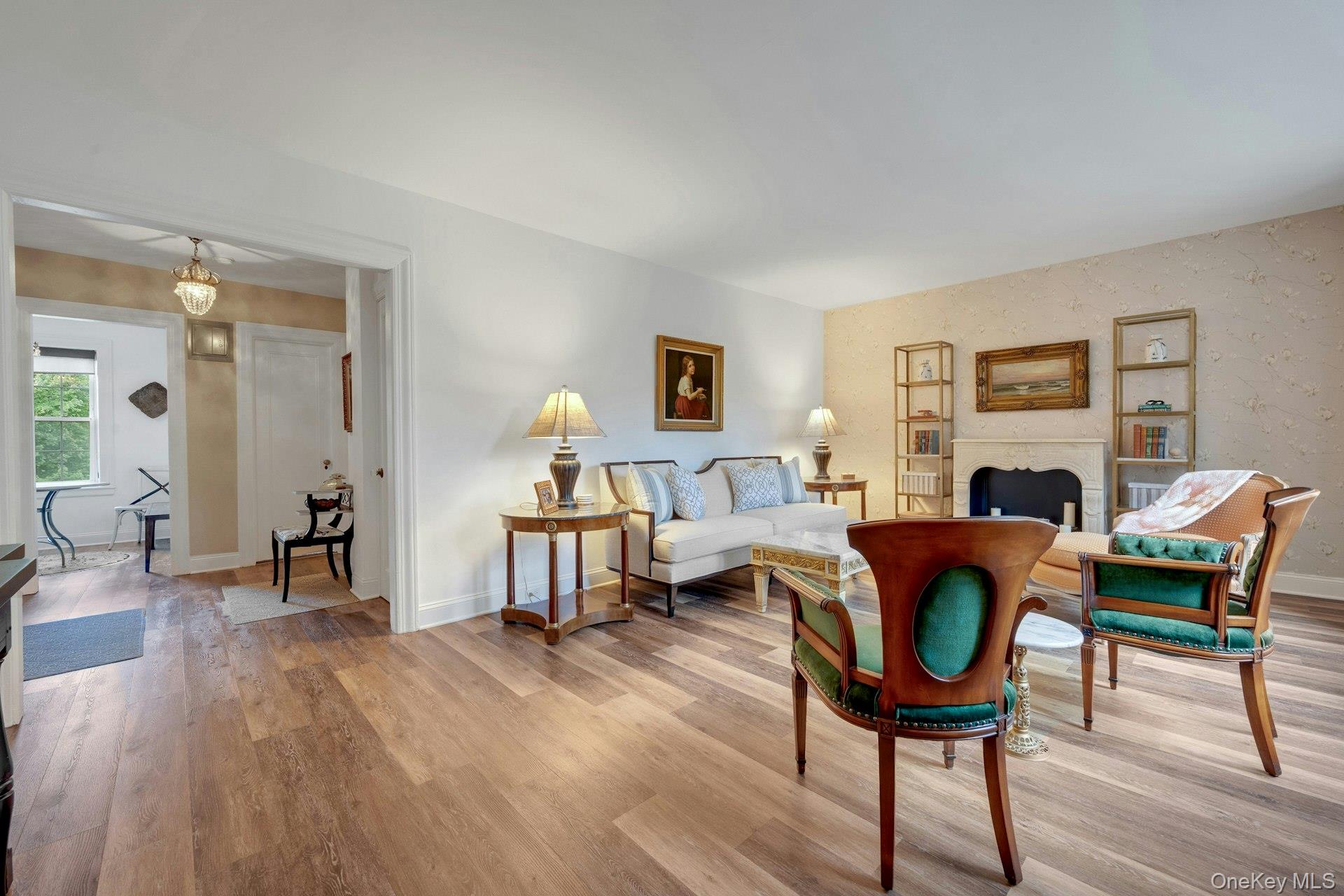 83 N Broadway # 1F, White Plains, NY 10603