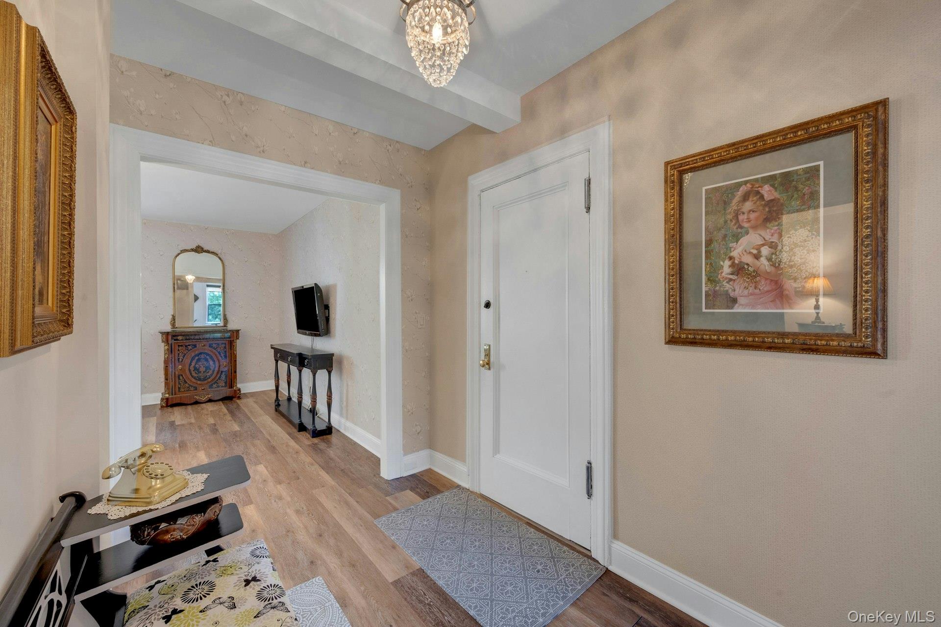 83 N Broadway # 1F, White Plains, NY 10603