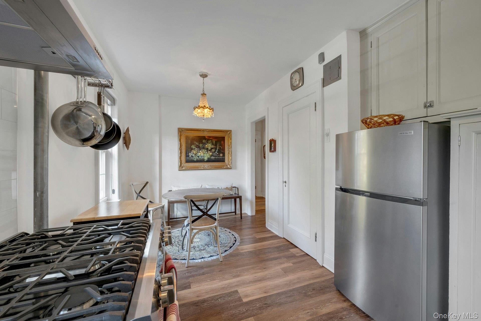 83 N Broadway # 1F, White Plains, NY 10603