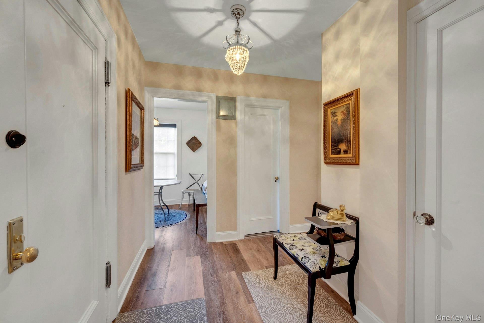 83 N Broadway # 1F, White Plains, NY 10603