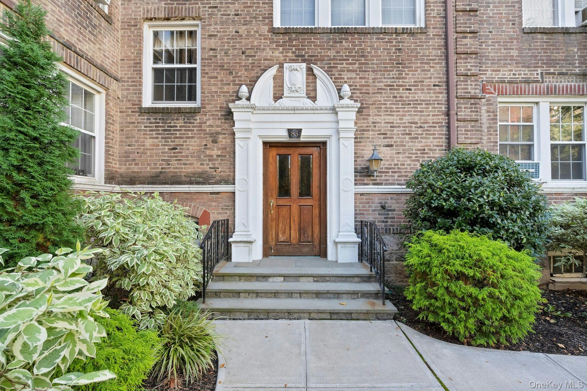 83 N Broadway # 1F, White Plains, NY 10603