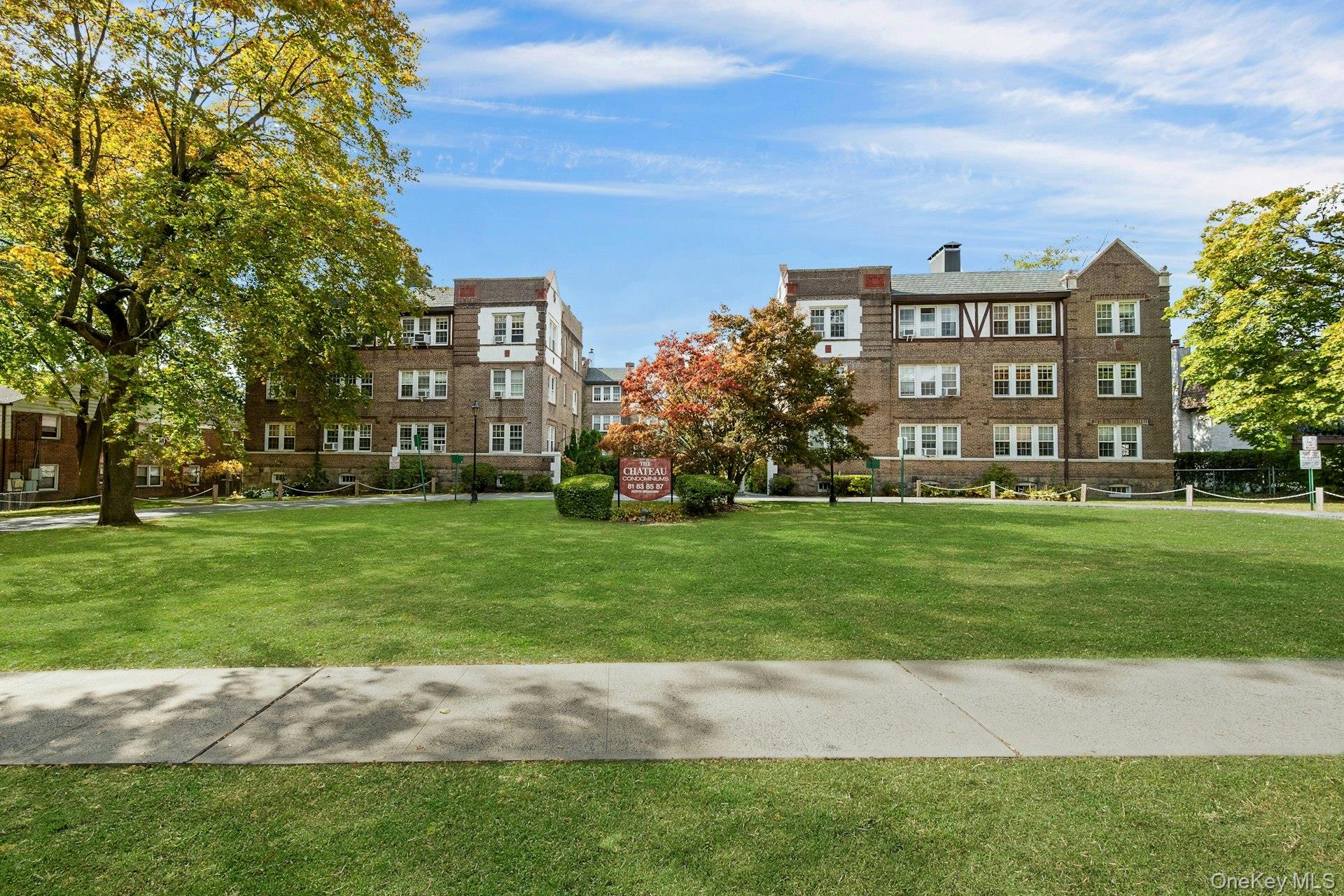 83 N Broadway # 1F, White Plains, NY 10603