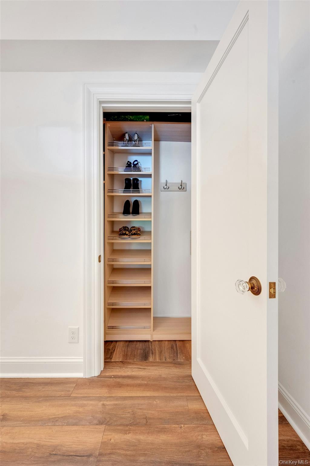 83 N Broadway # 1F, White Plains, NY 10603