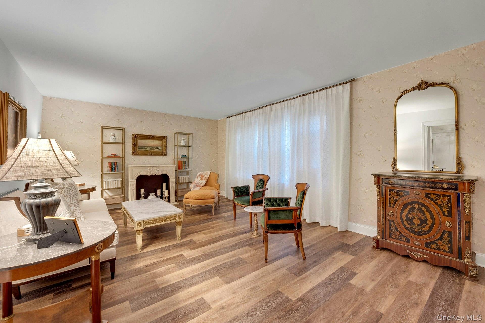 83 N Broadway # 1F, White Plains, NY 10603