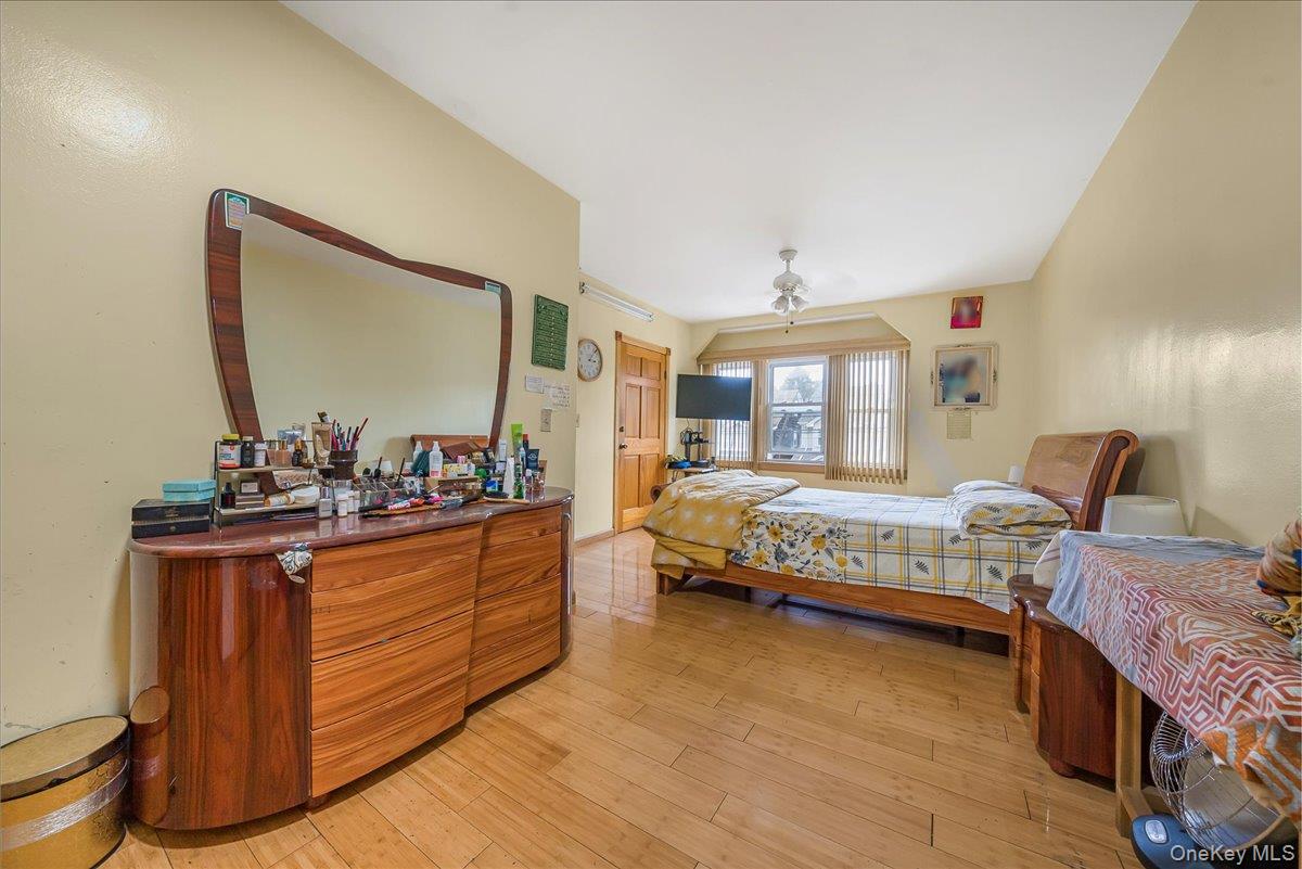 84-05 102nd Street, Richmond Hill, NY 11418