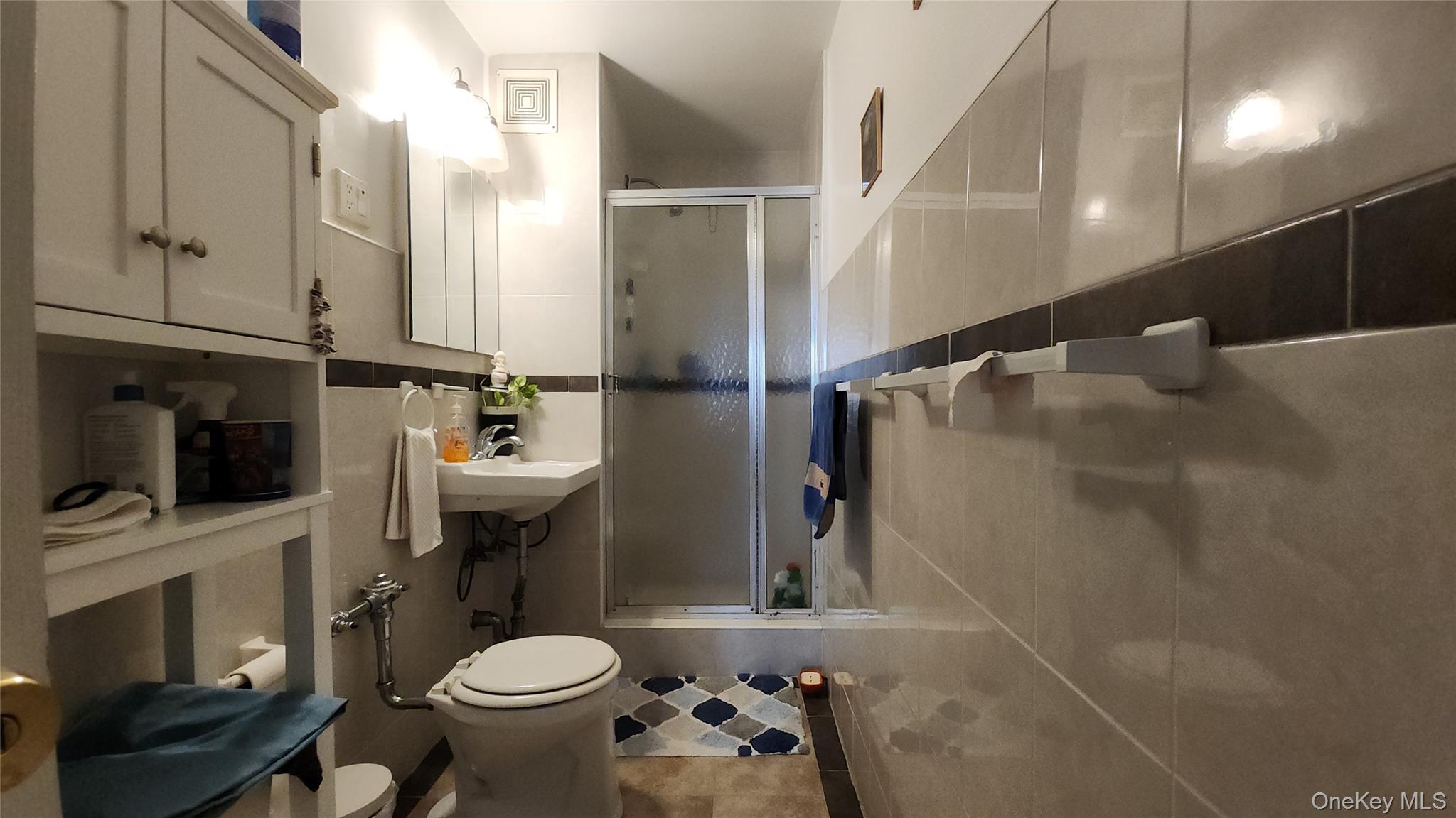 99-10 60th Avenue # 3H, Corona, NY 11368