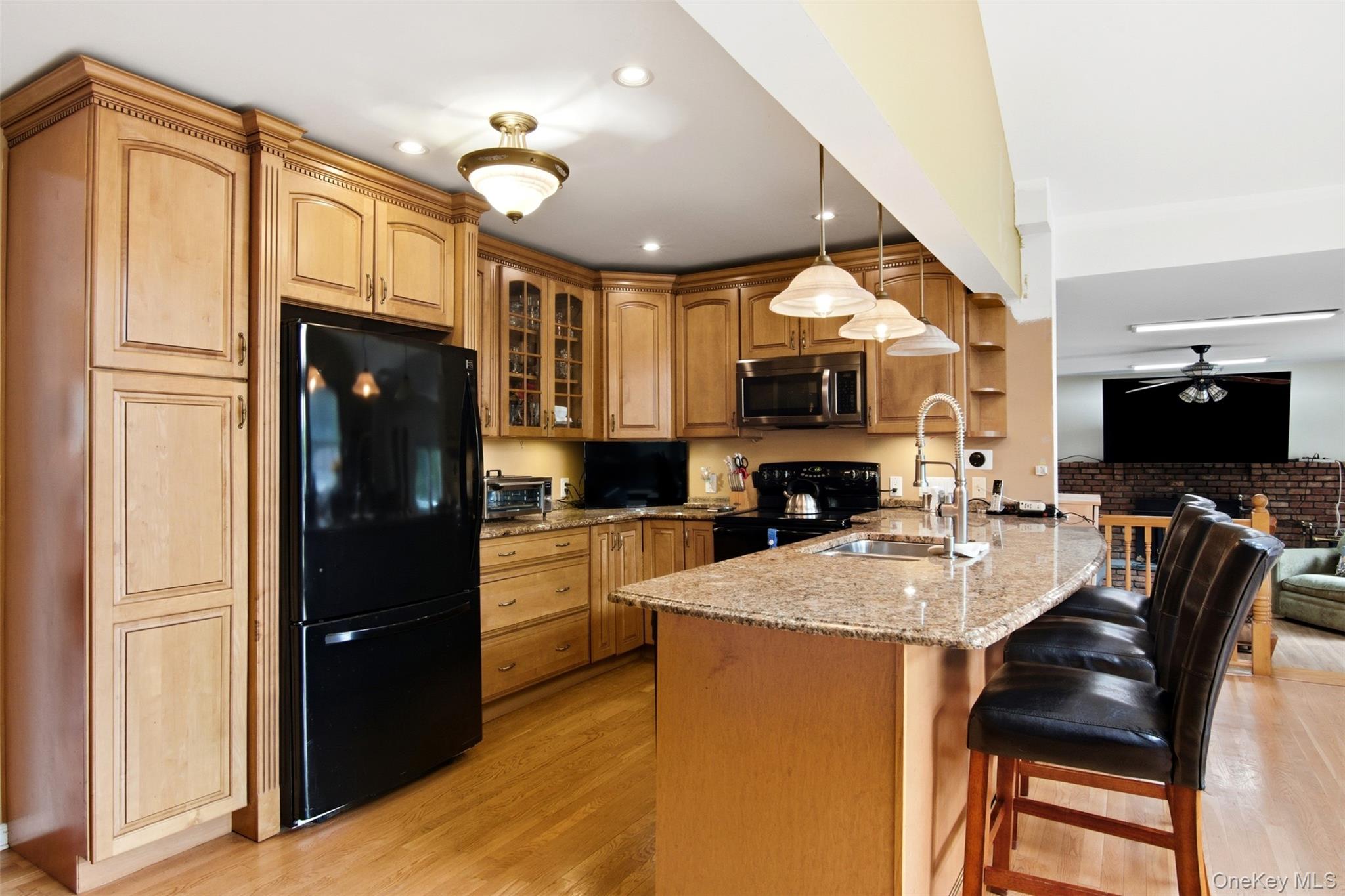 264 Amityville Street, Islip Terrace, NY 11752