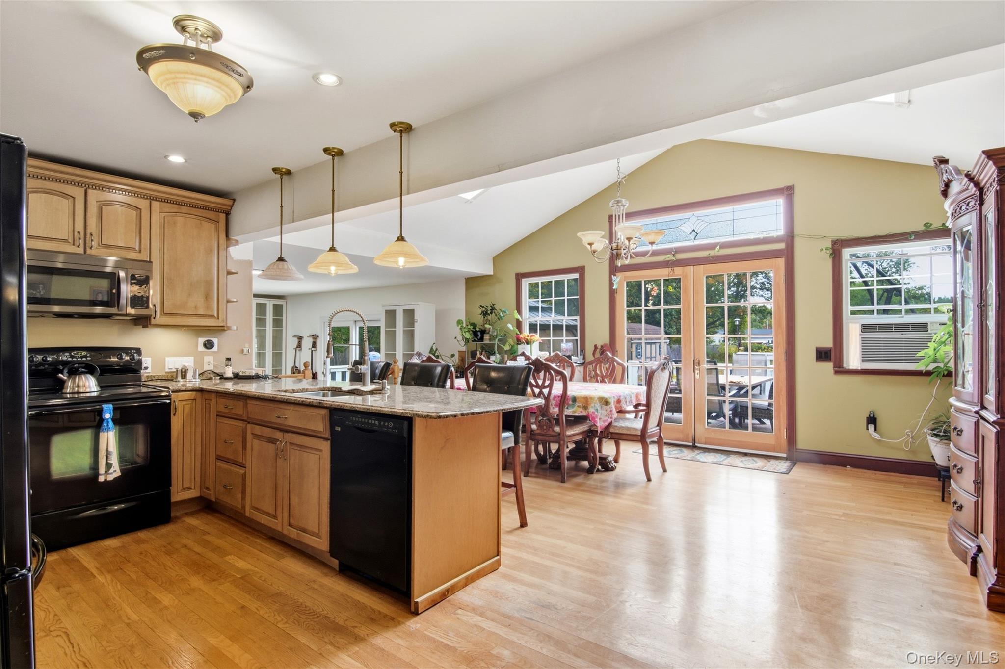 264 Amityville Street, Islip Terrace, NY 11752