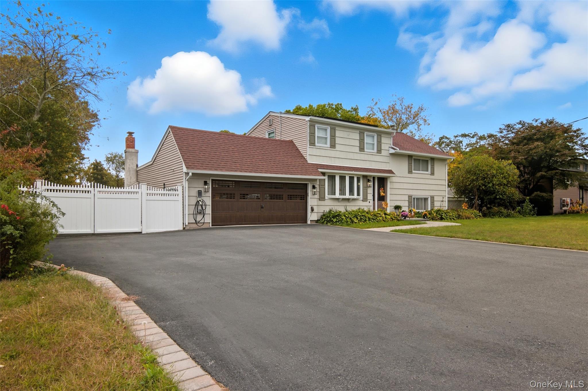 264 Amityville Street, Islip Terrace, NY 11752