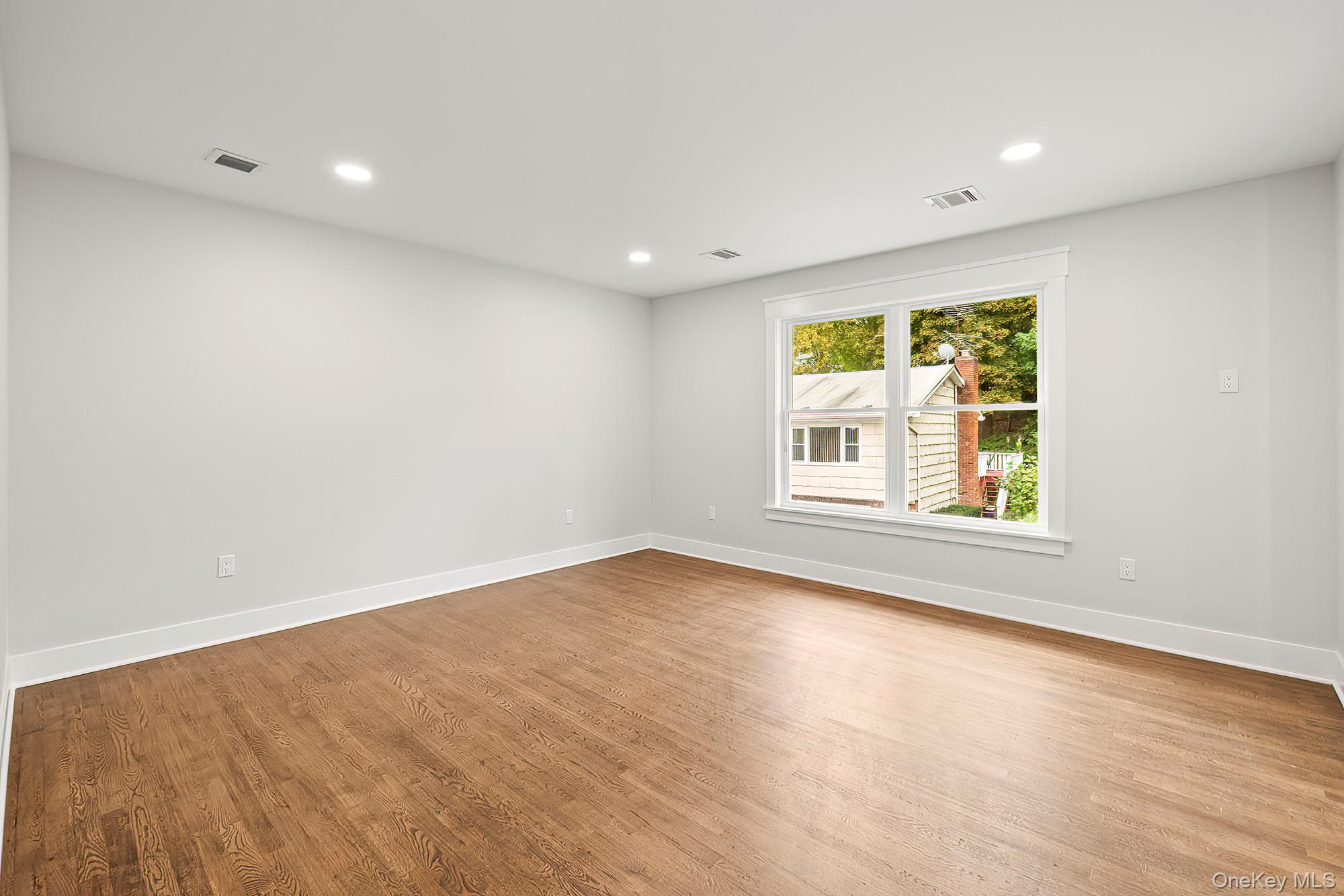 9 Stadium Road, White Plains, NY 10607