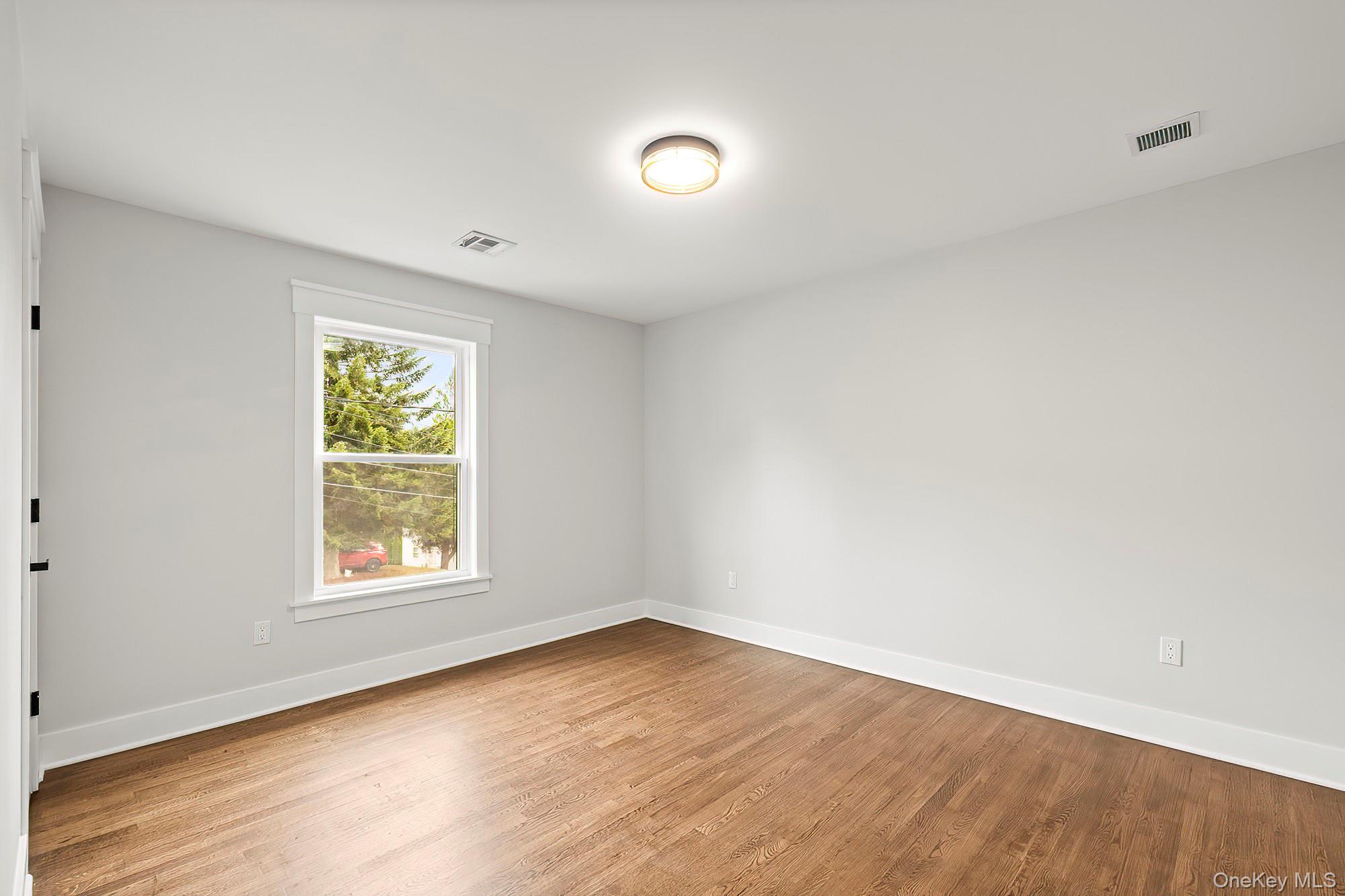 9 Stadium Road, White Plains, NY 10607