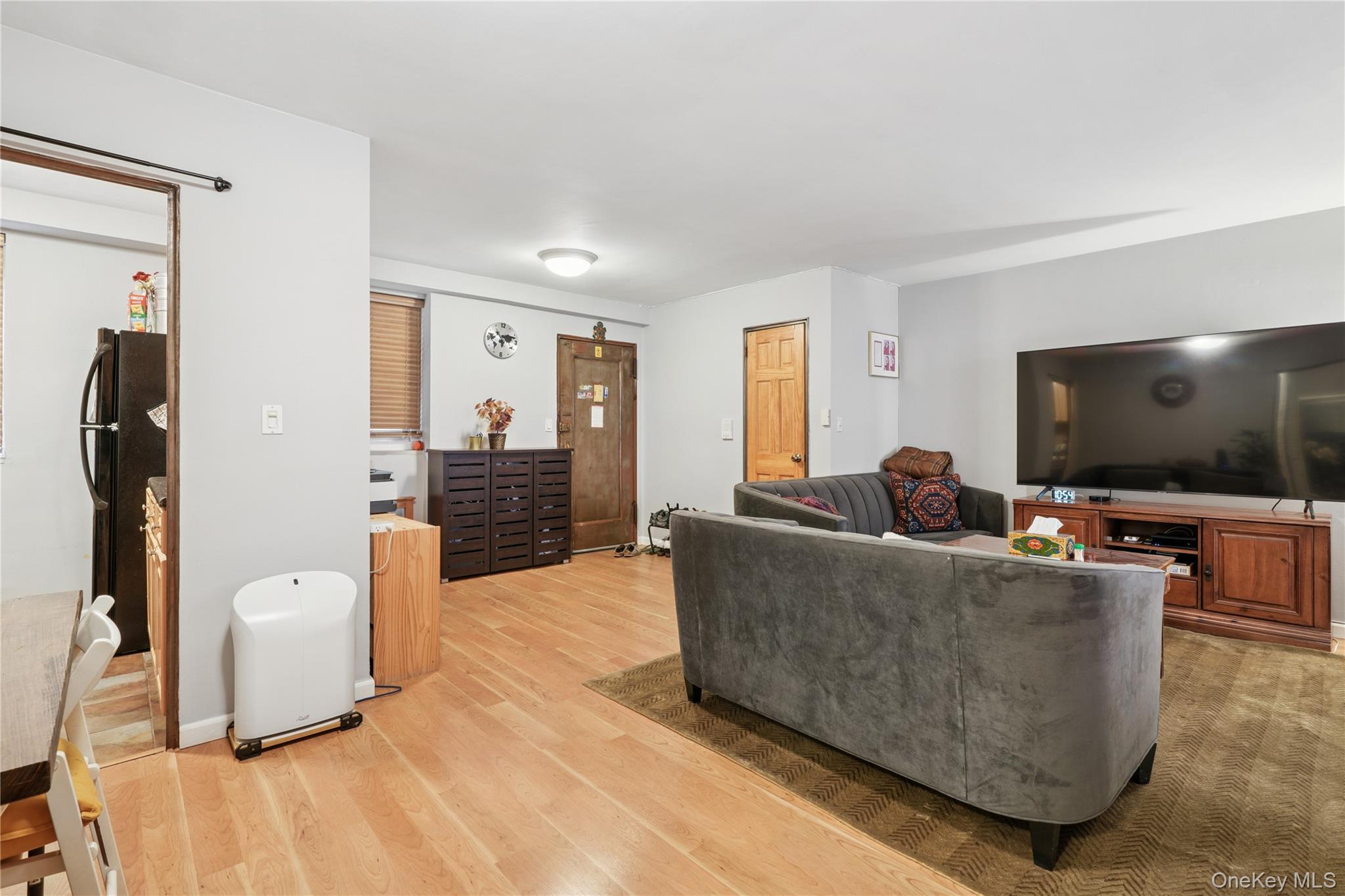 35-50 85 St # 3D, Jackson Heights, NY 11372