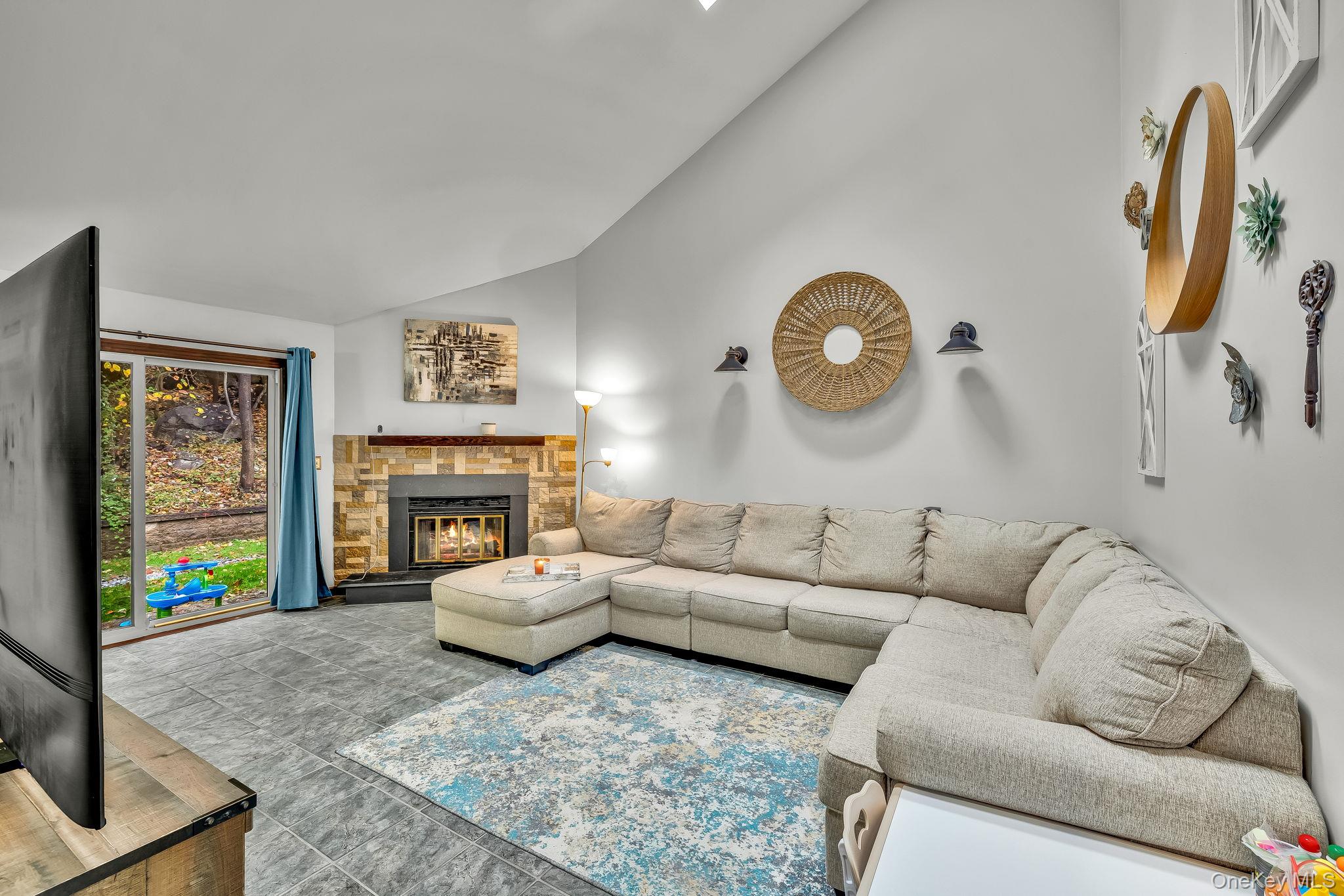 9 Cherry Court, Highland Mills, NY 10930