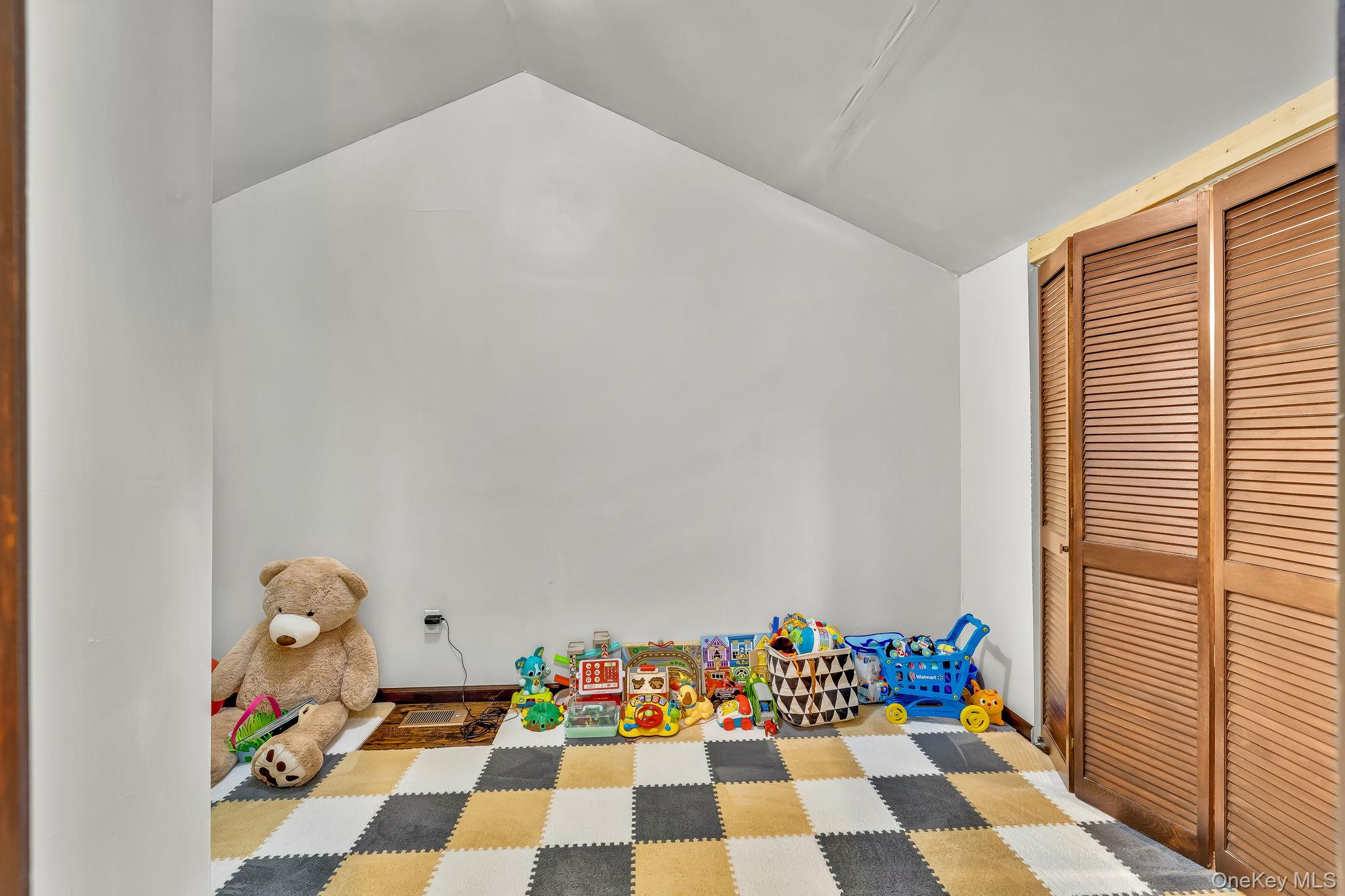 9 Cherry Court, Highland Mills, NY 10930