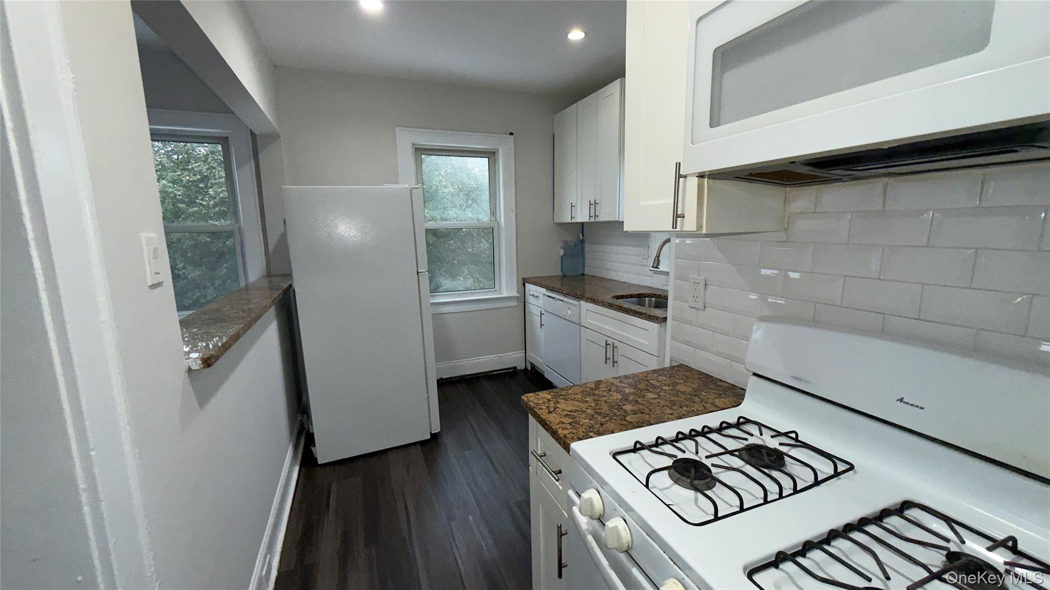 2366 Parkview # 2, Baldwin, NY 11510