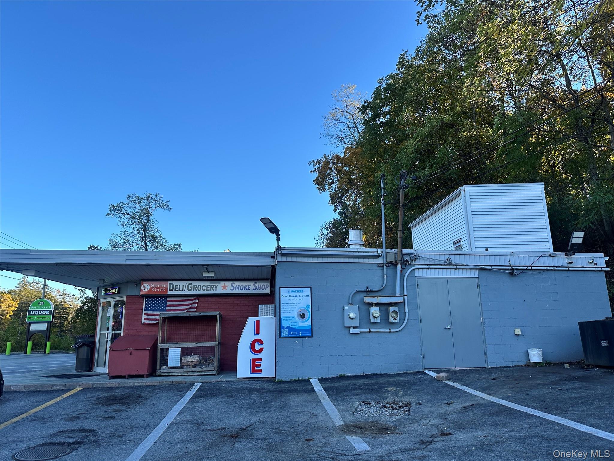 1 S Gate Drive, Poughkeepsie, NY 12601