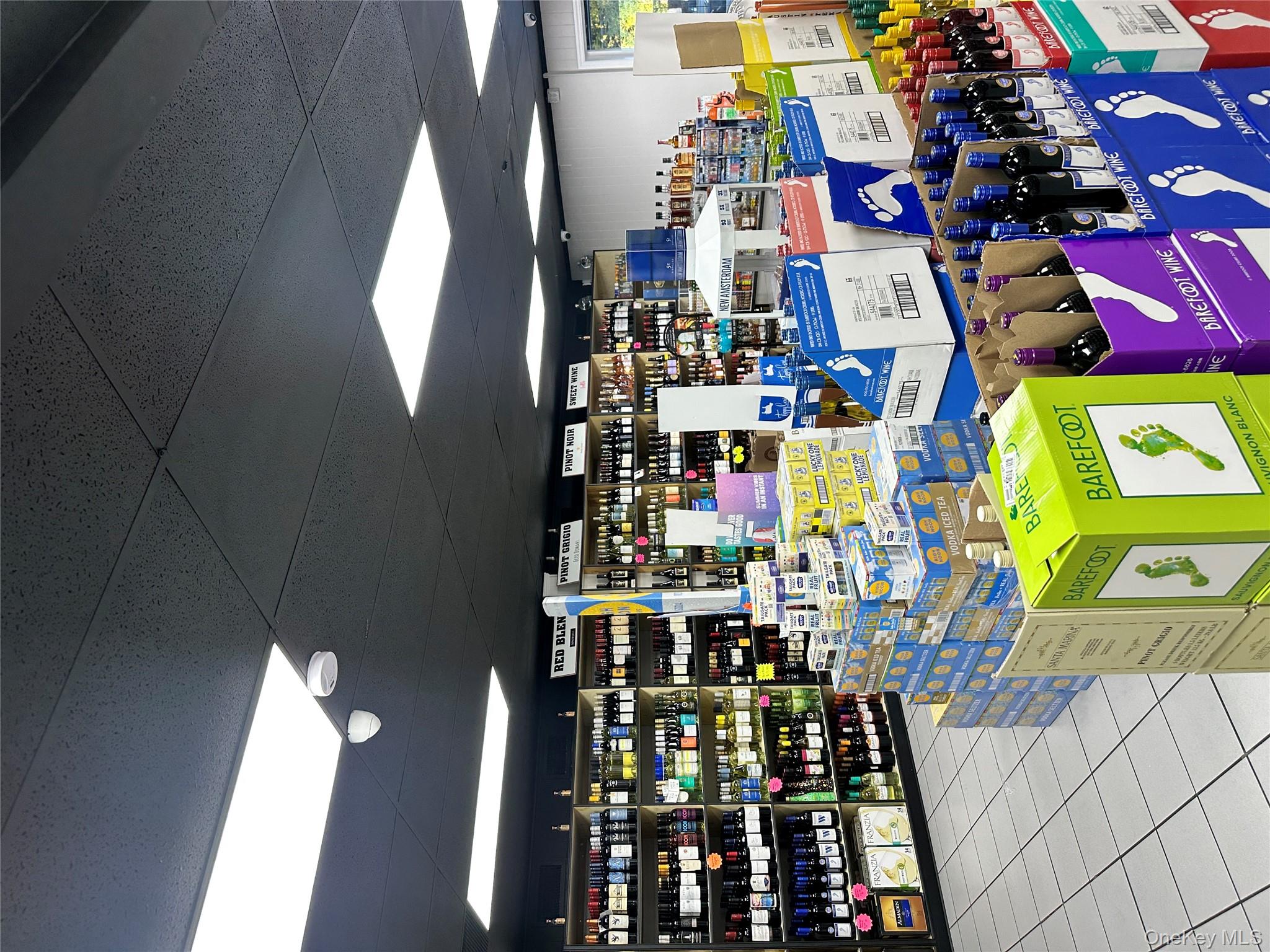 1 S Gate Drive, Poughkeepsie, NY 12601