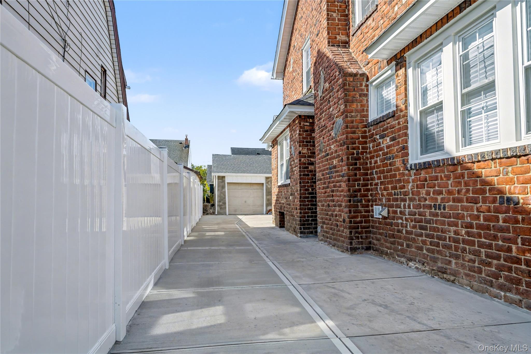 104-40 194th Street, Saint Albans, NY 11412