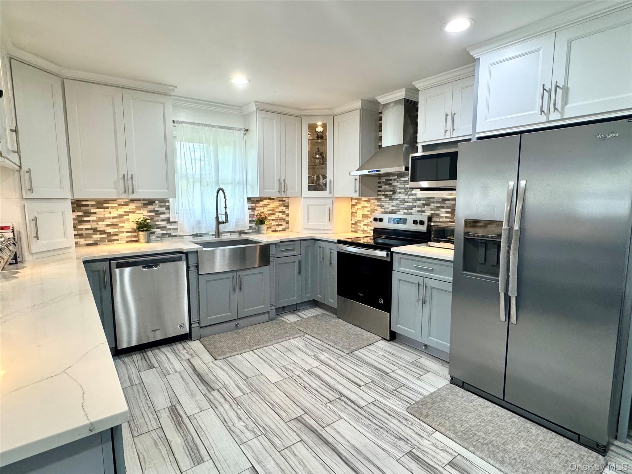 36 Sands Lane, Brookhaven, NY 11719