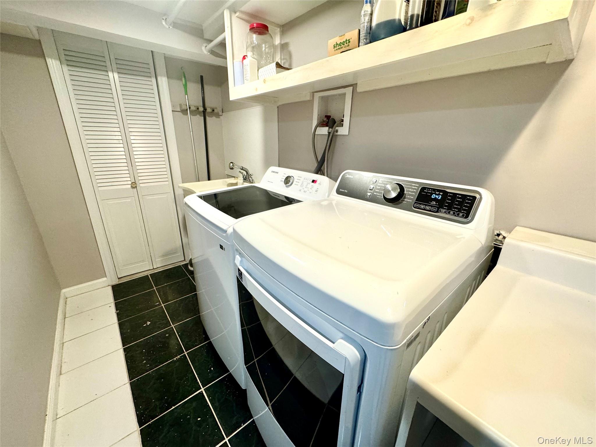 36 Sands Lane, Brookhaven, NY 11719