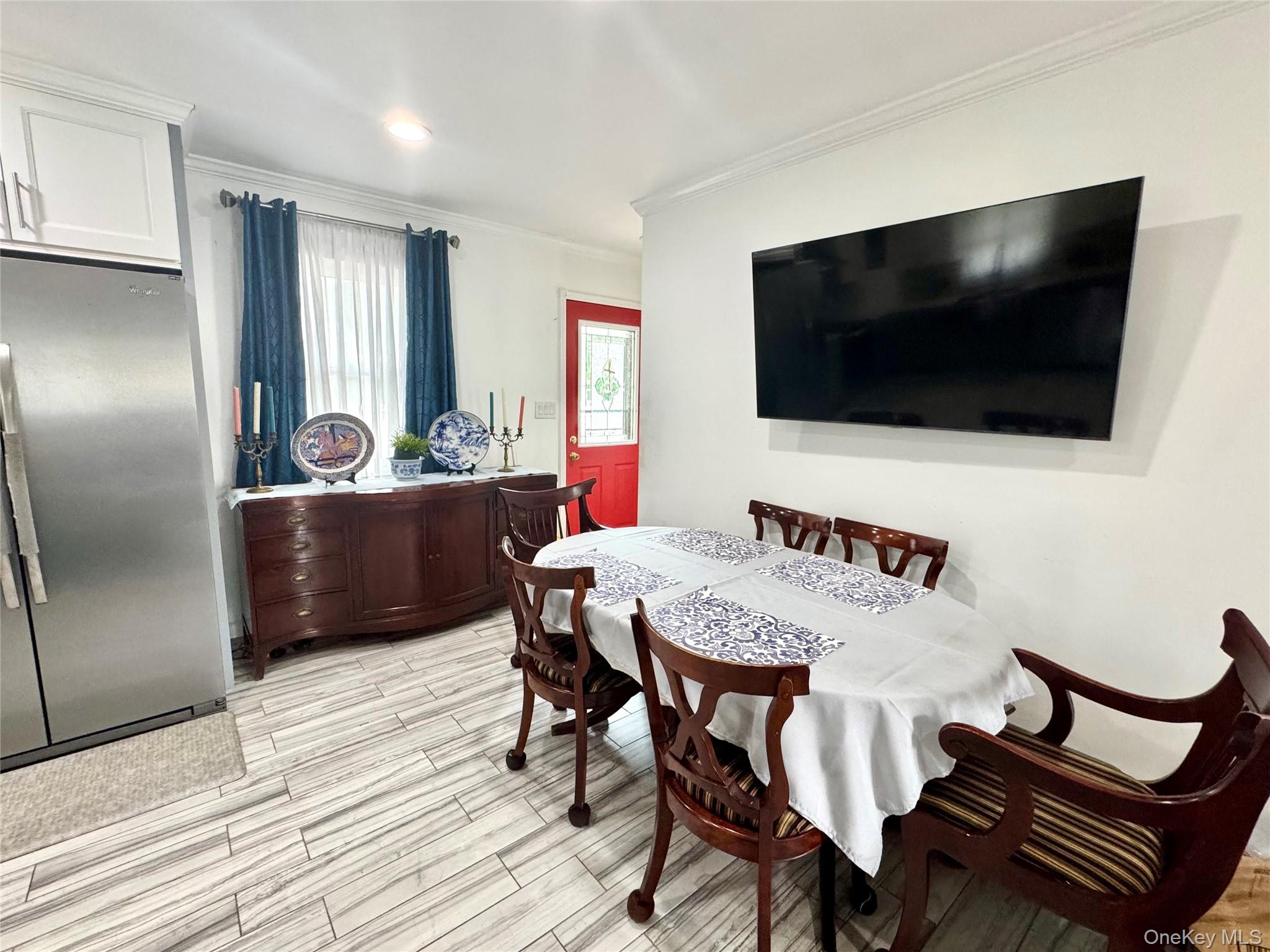 36 Sands Lane, Brookhaven, NY 11719