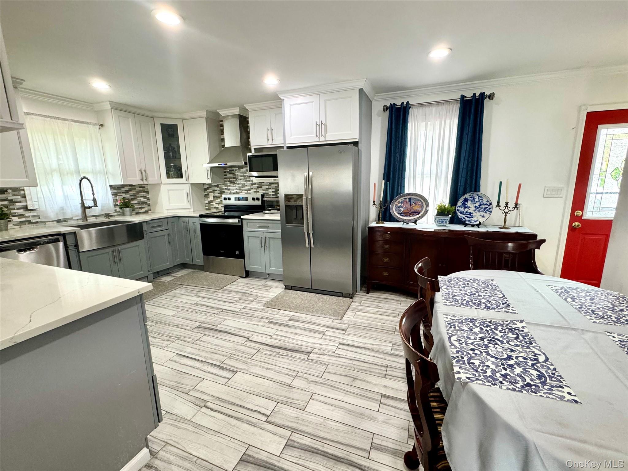 36 Sands Lane, Brookhaven, NY 11719