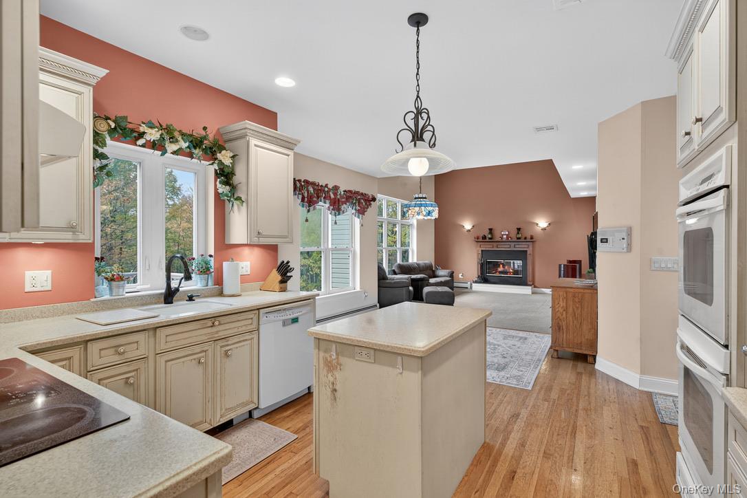 9 Country Woods Drive, Chester, NY 10918