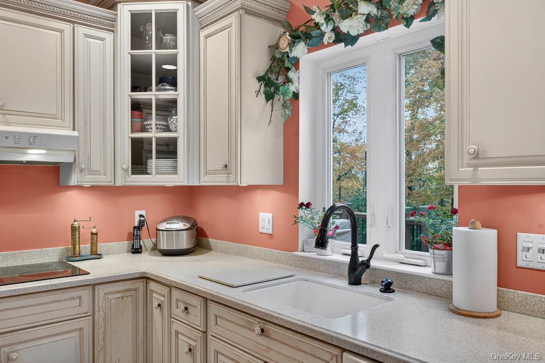 9 Country Woods Drive, Chester, NY 10918