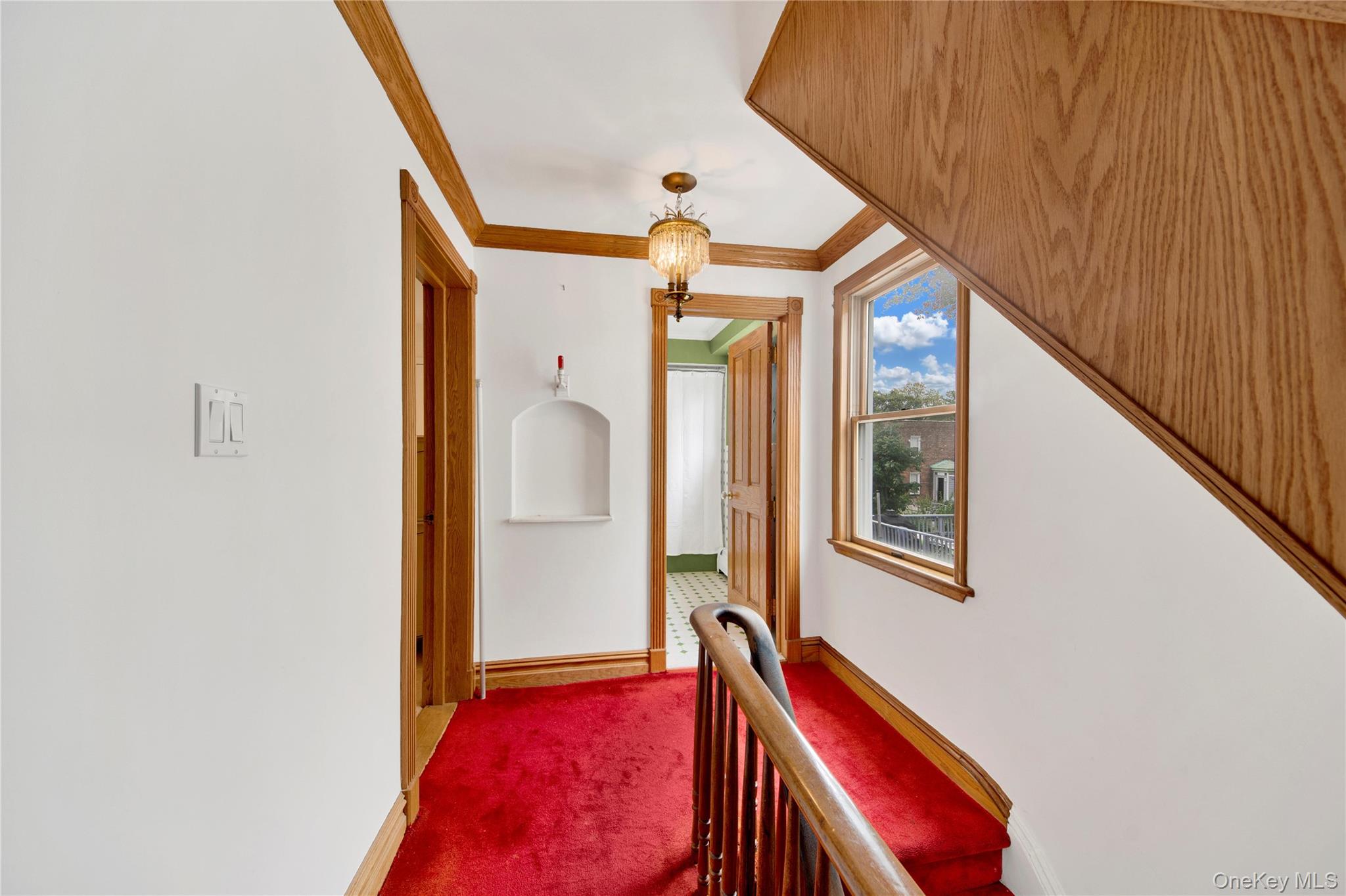 242 E 237th Street, Bronx, NY 10470