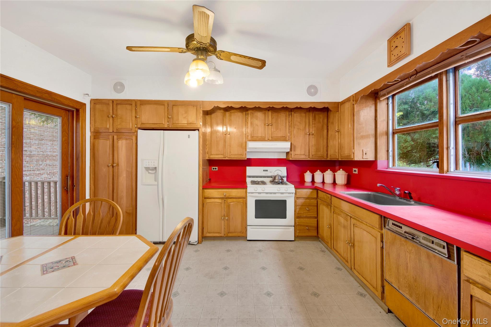 242 E 237th Street, Bronx, NY 10470