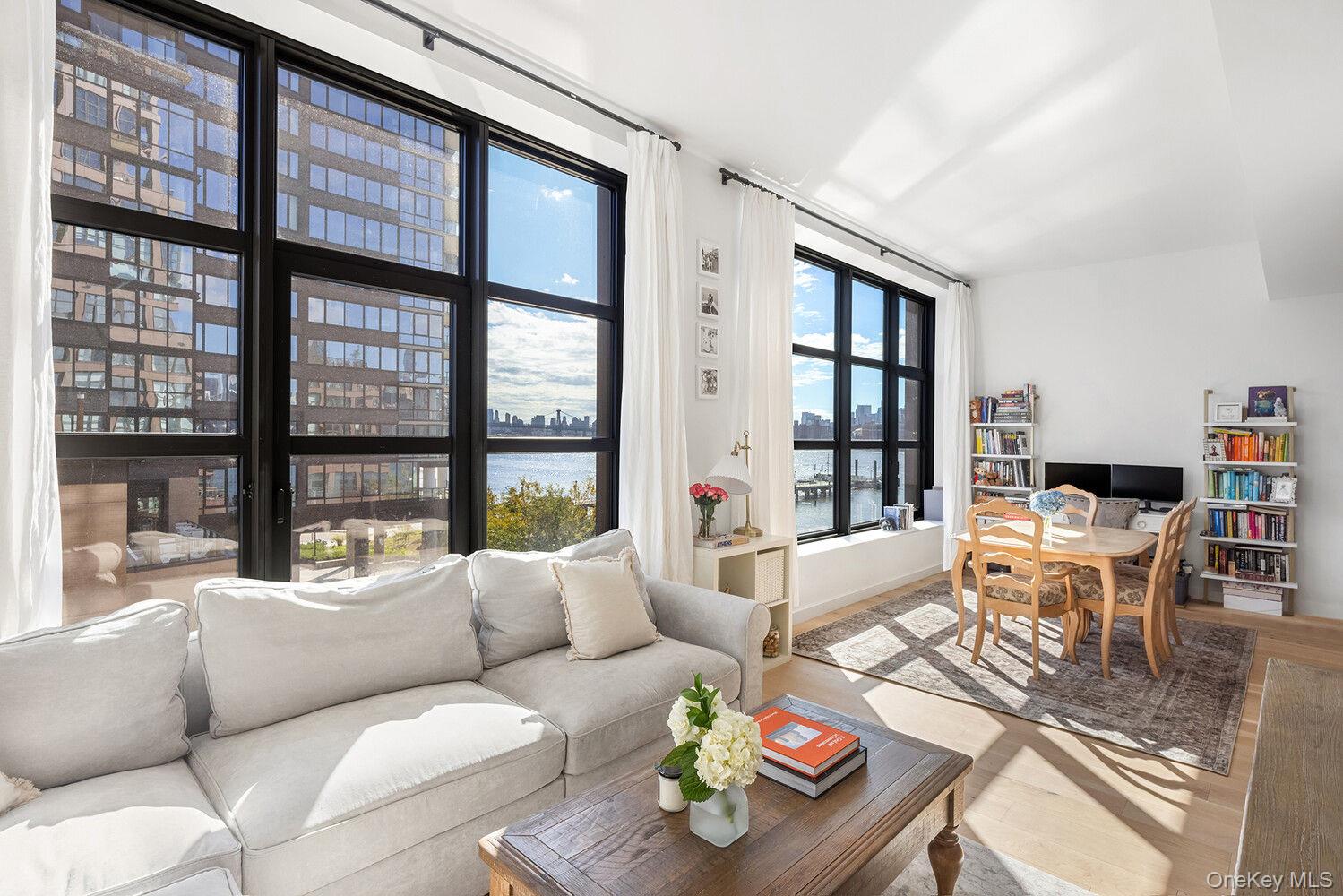 29 HURON Street # 4EW, Brooklyn, NY 11222