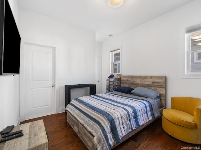 11 island point, Bronx, NY 10464