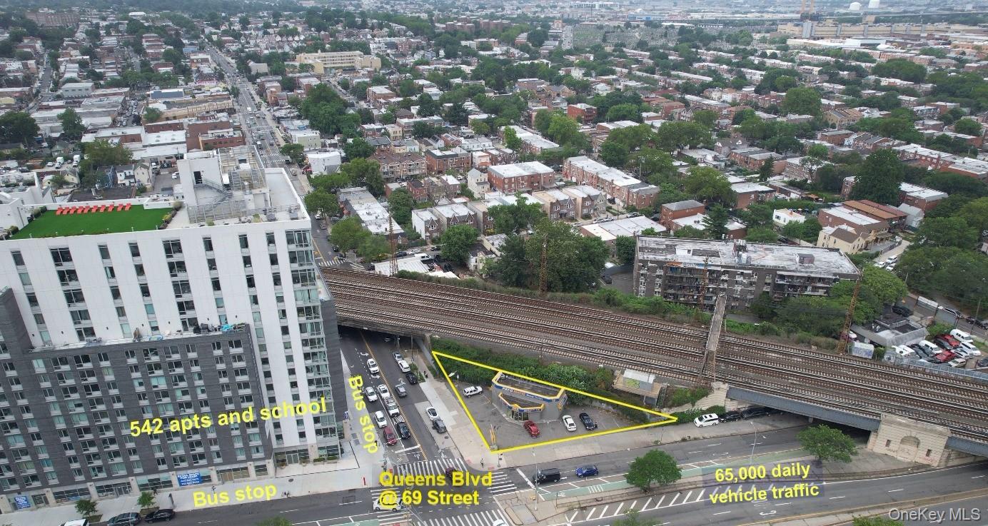 68-12 Queens Boulevard, Woodside, NY 11377