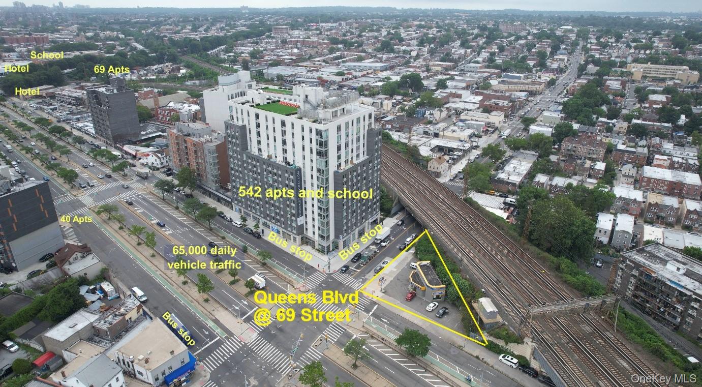 68-12 Queens Boulevard, Woodside, NY 11377