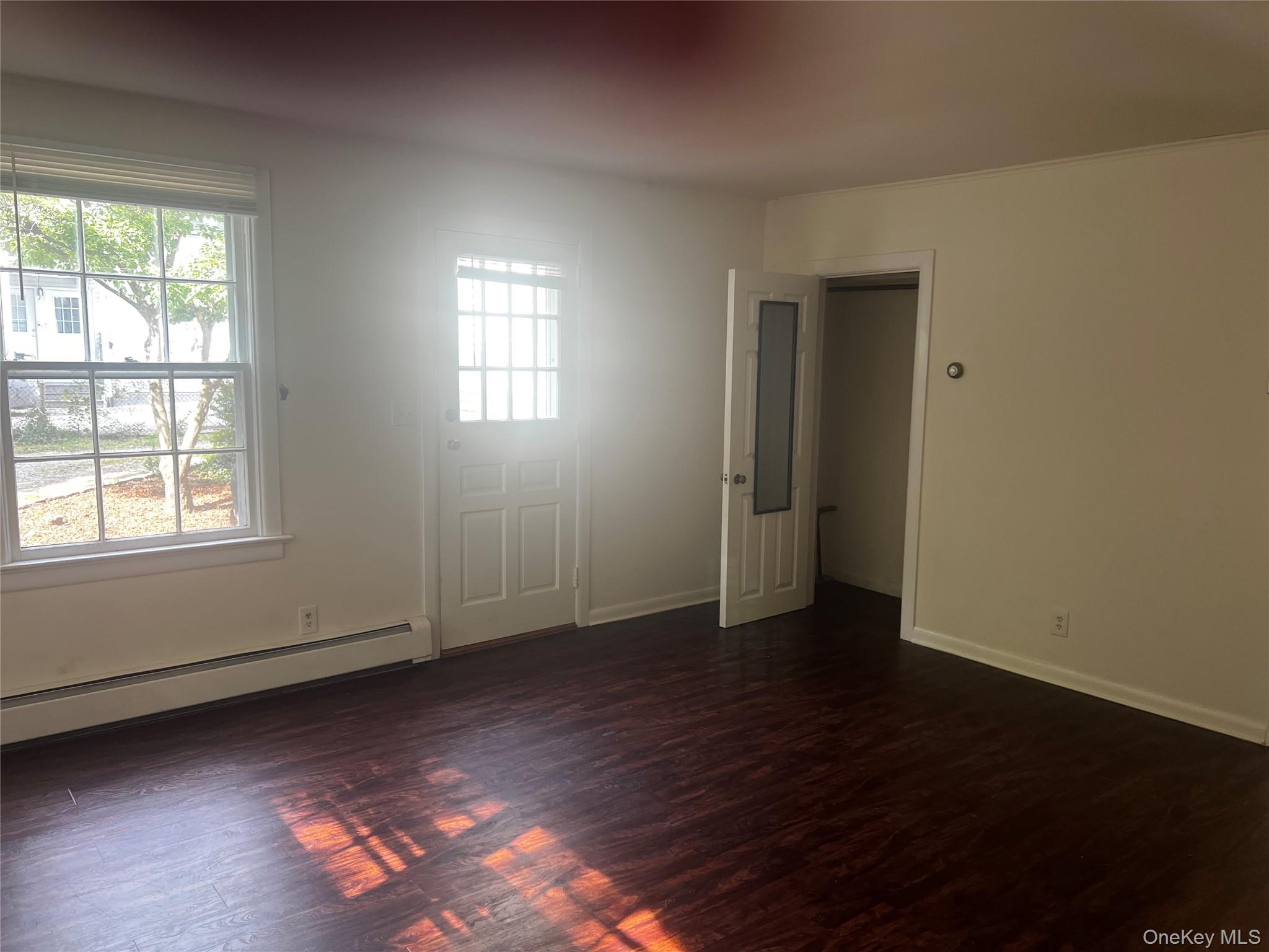 14 Oyster Bay Road, Locust Valley, NY 11560