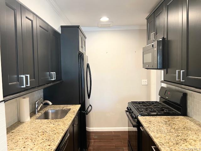 22 N Forest Avenue # 2F, Rockville Centre, NY 11570