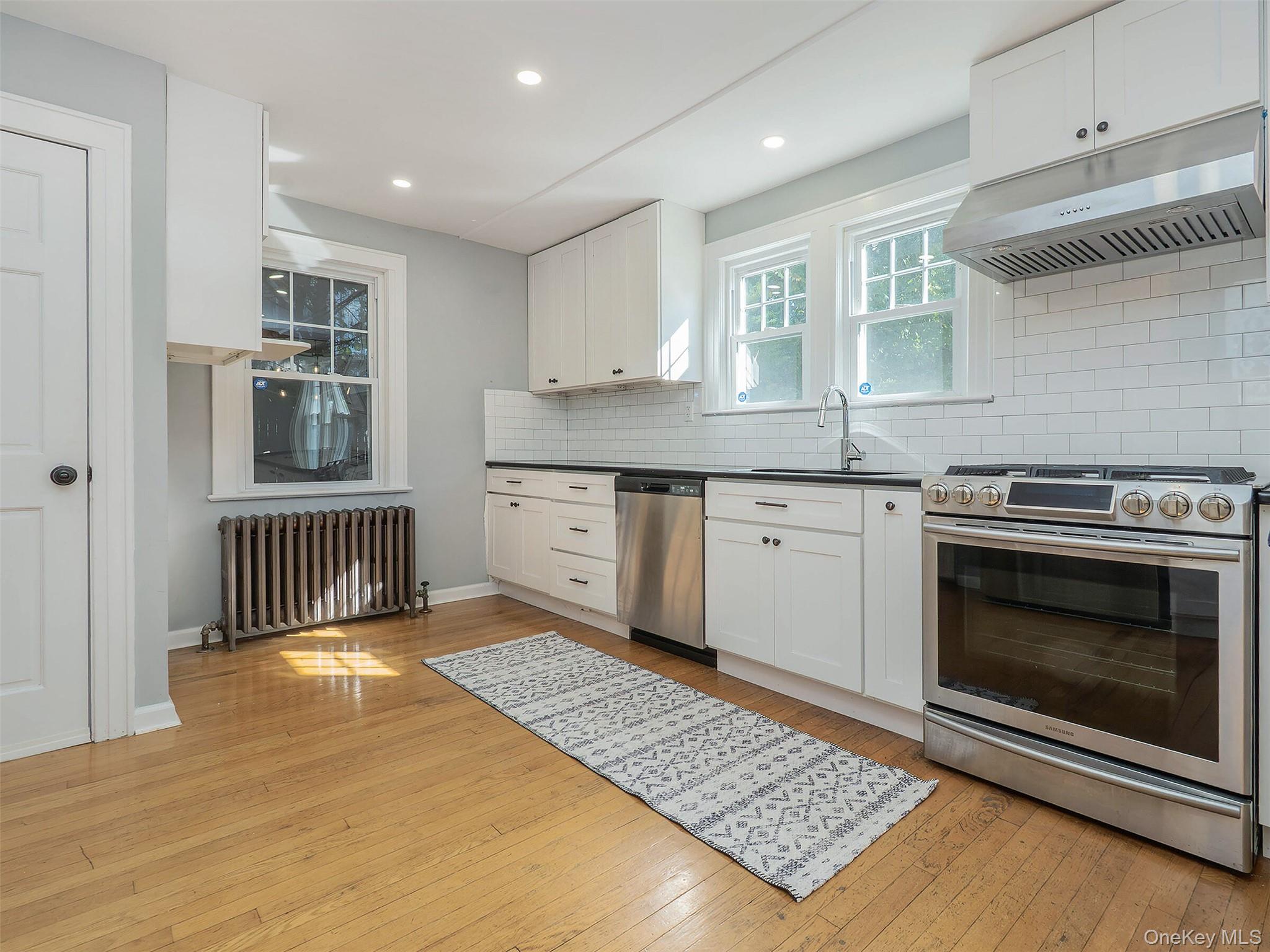 16 Avenue A, Port Washington, NY 11050