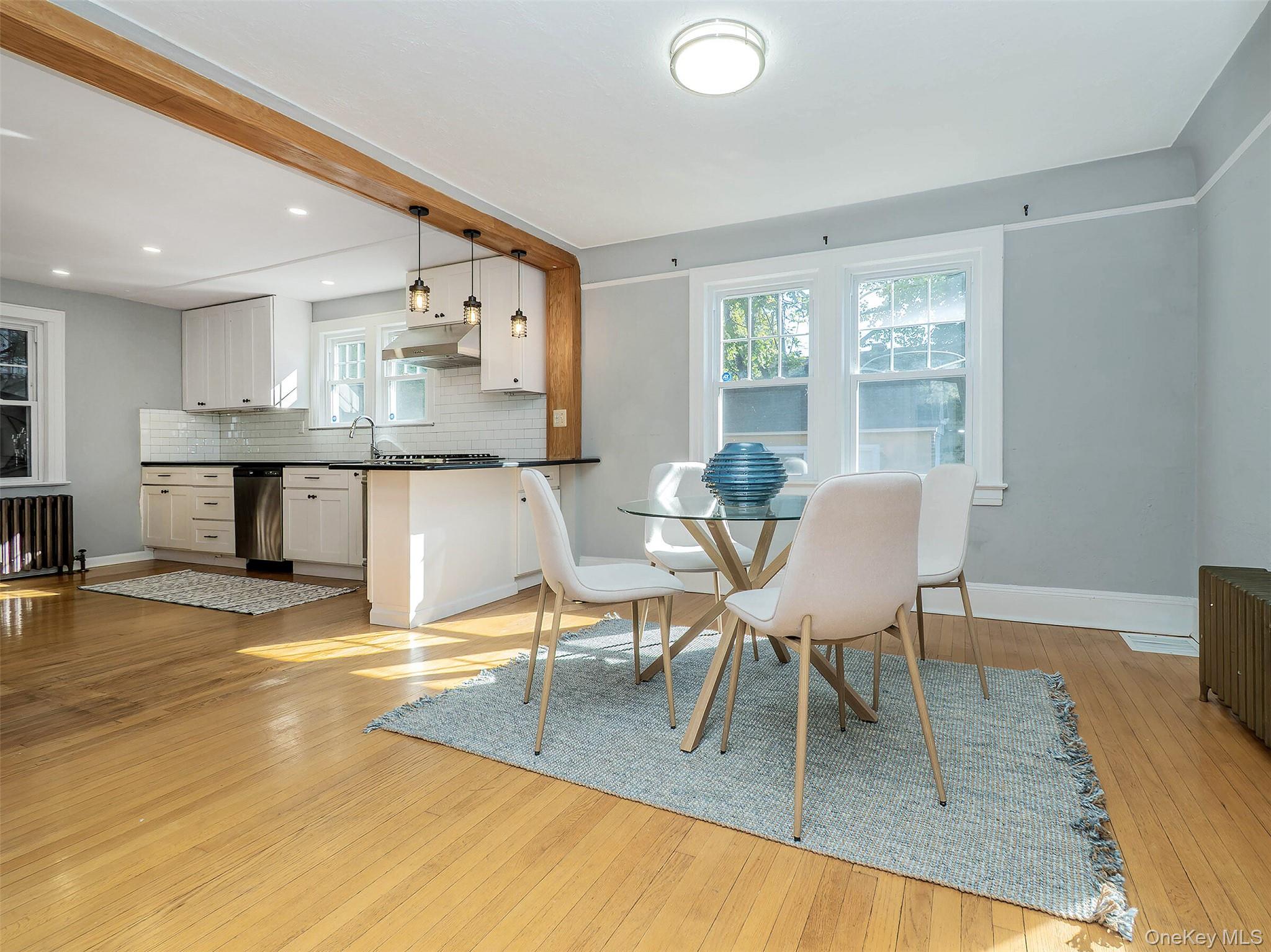 16 Avenue A, Port Washington, NY 11050