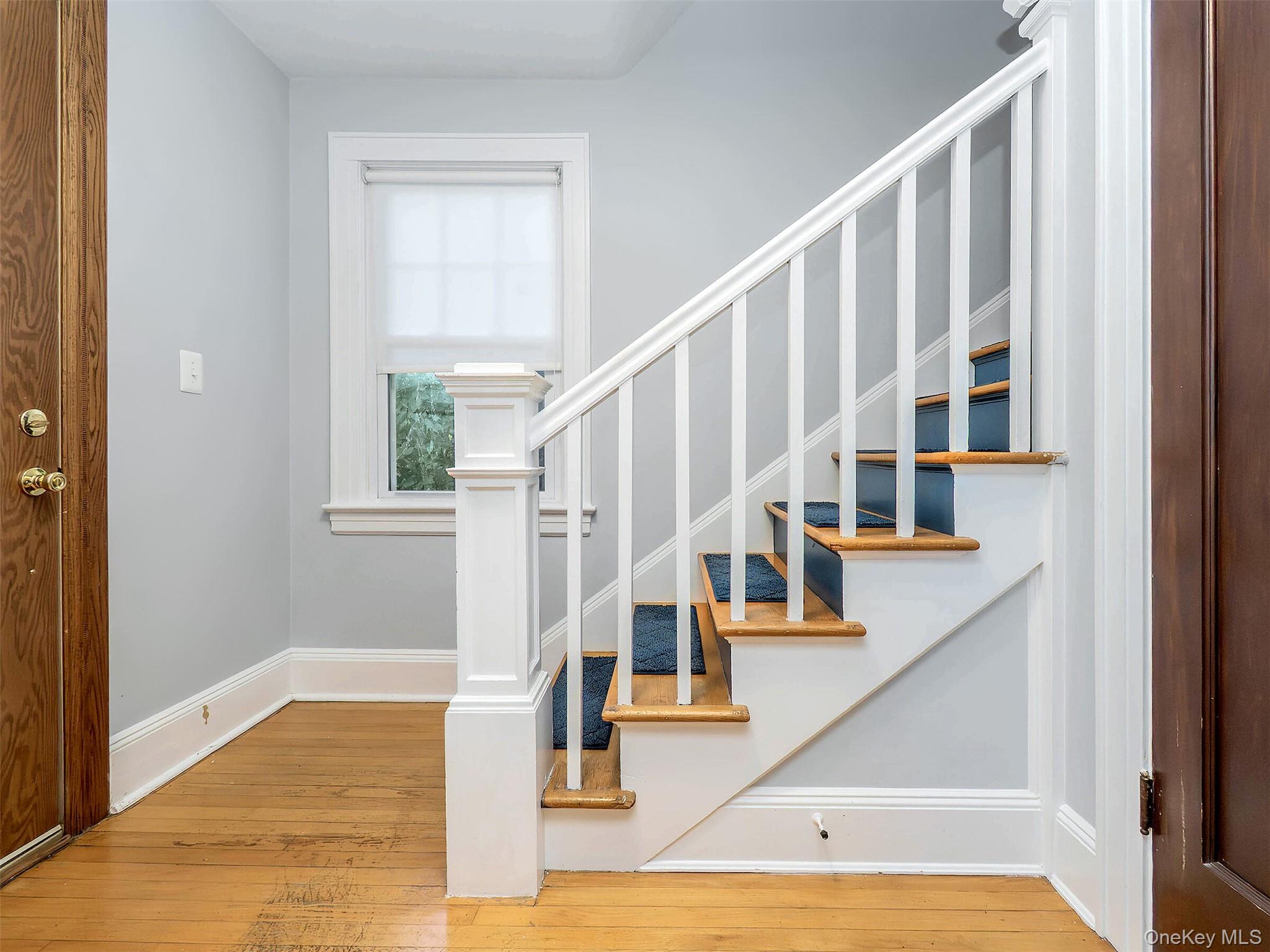 16 Avenue A, Port Washington, NY 11050