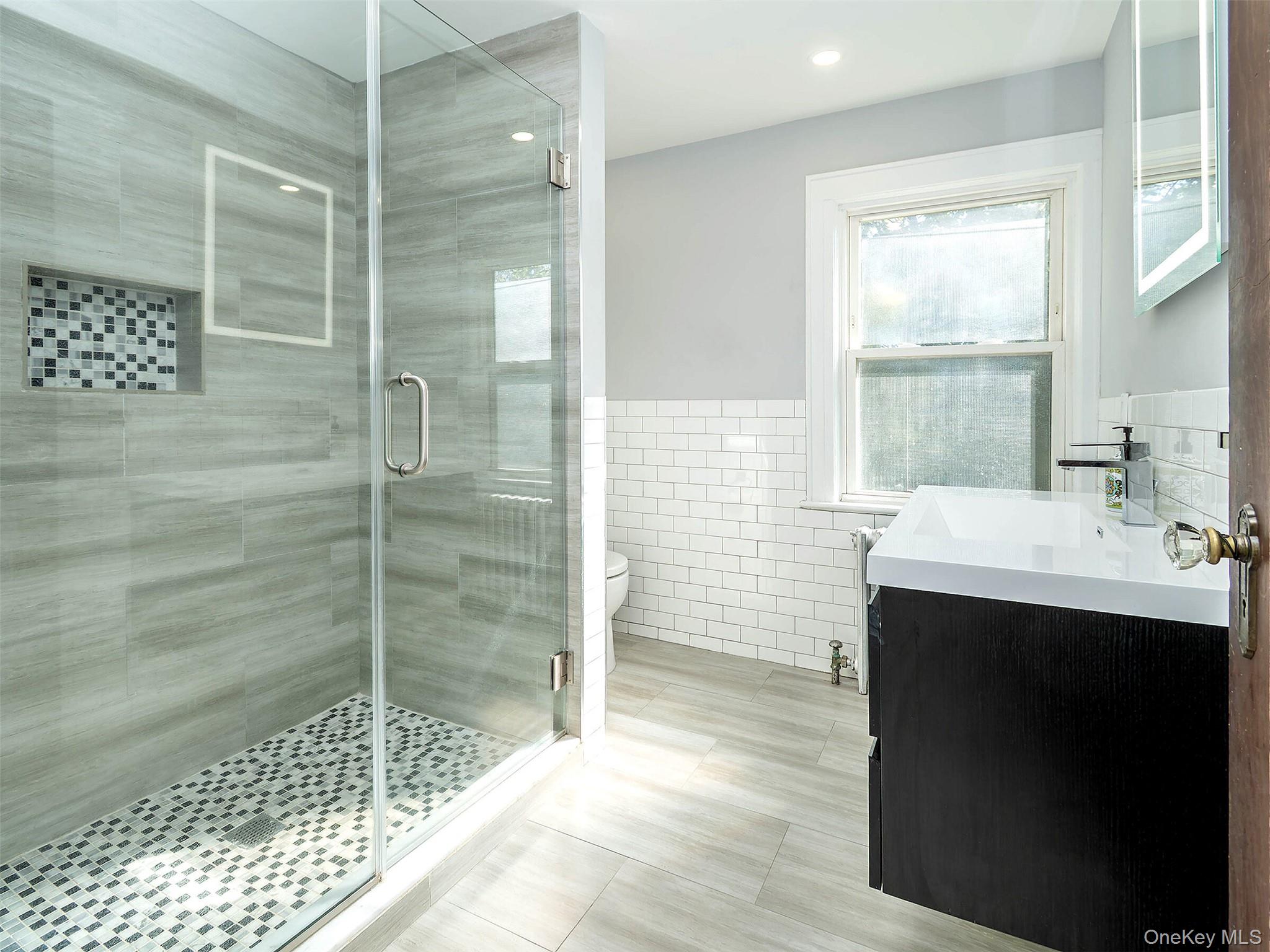 16 Avenue A, Port Washington, NY 11050