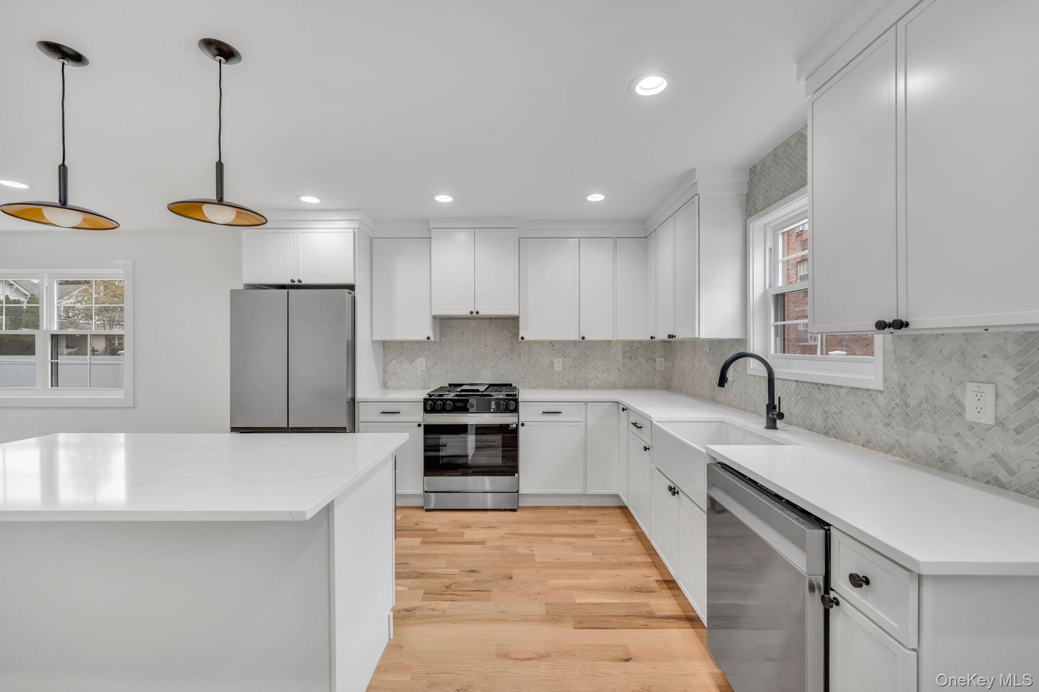 27 Elizabeth Court, Hempstead, NY 11550