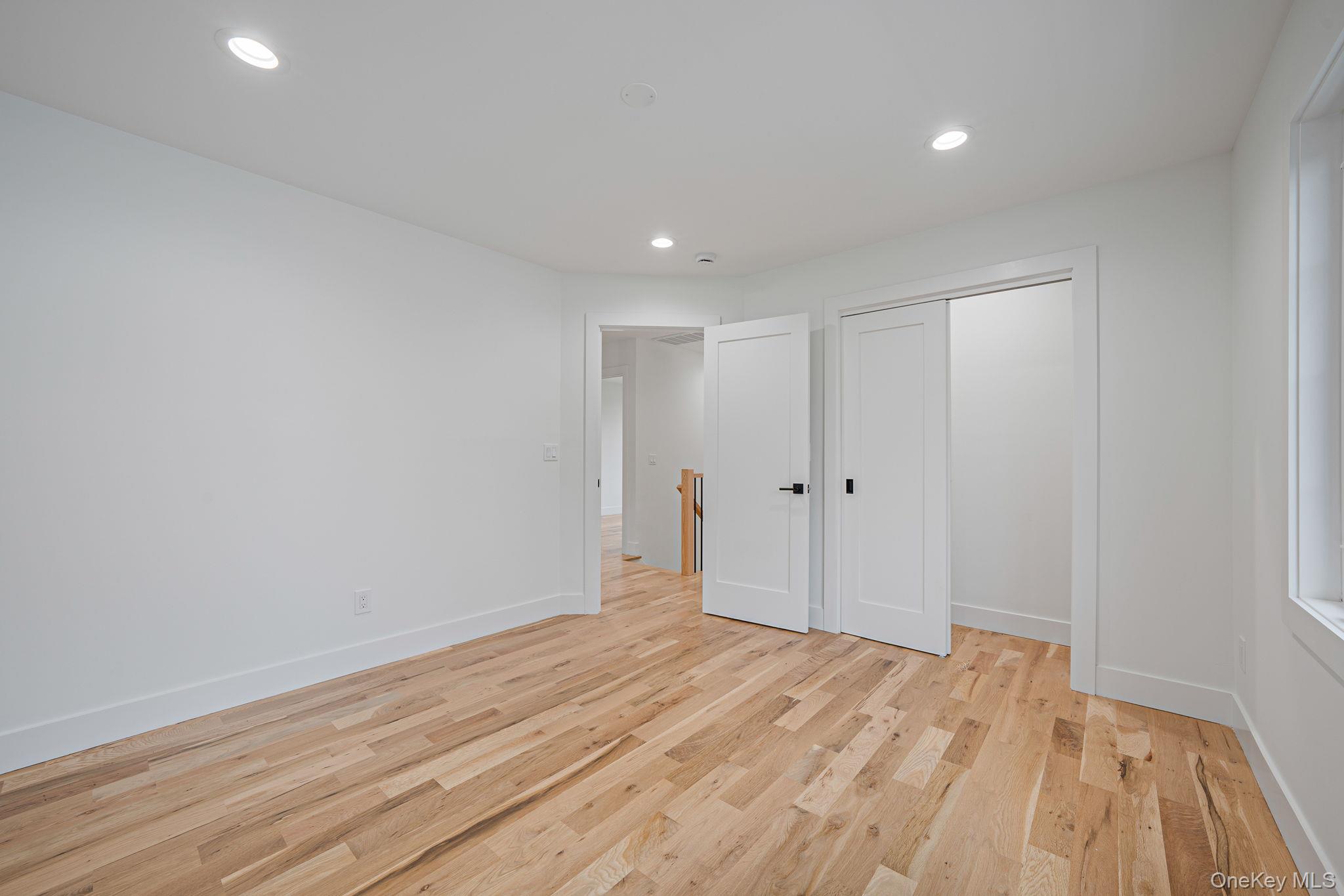 27 Elizabeth Court, Hempstead, NY 11550